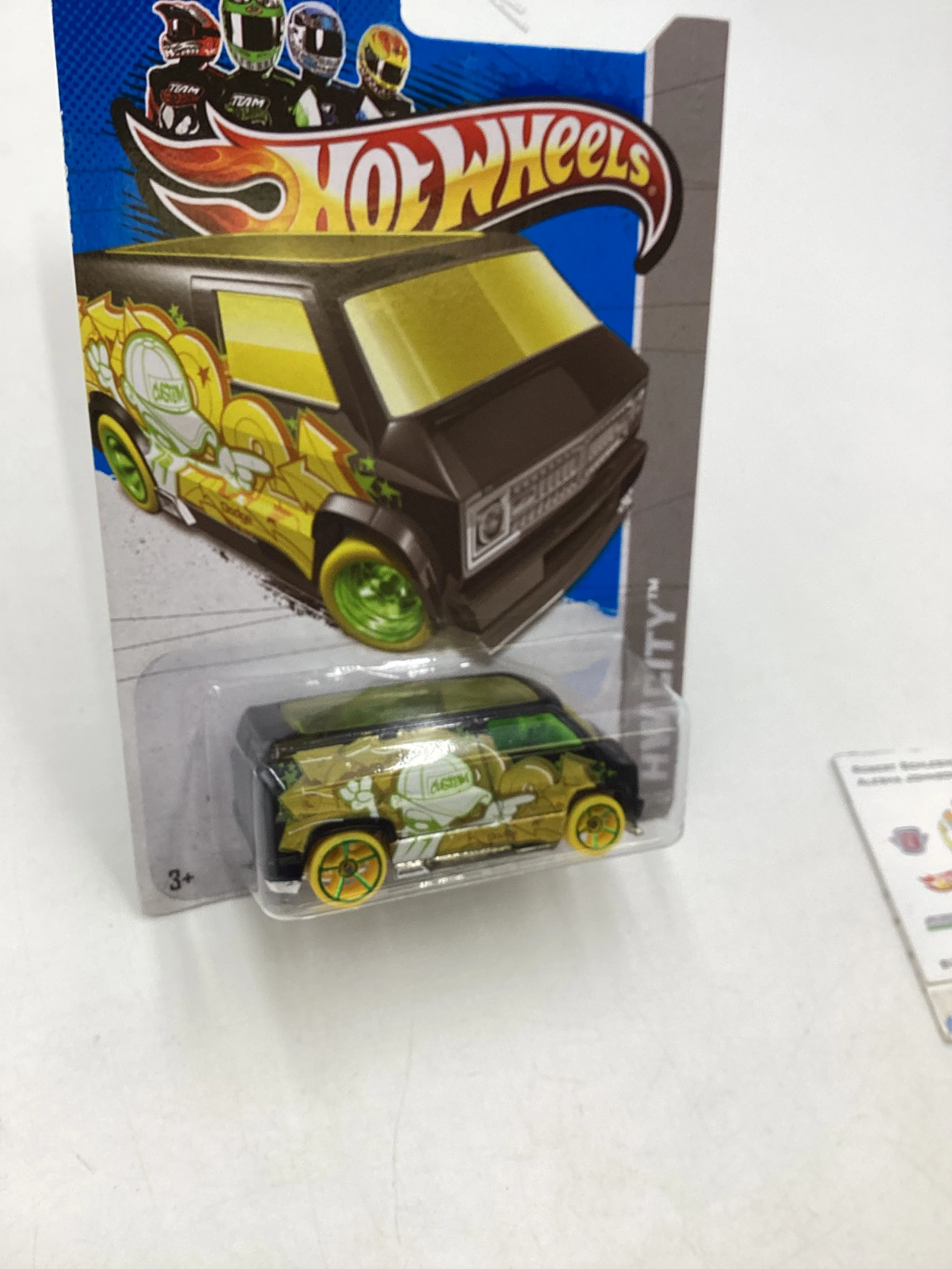 2013 Hot Wheels #32 Custom 77 Dodge Van Black 47B - Image 5