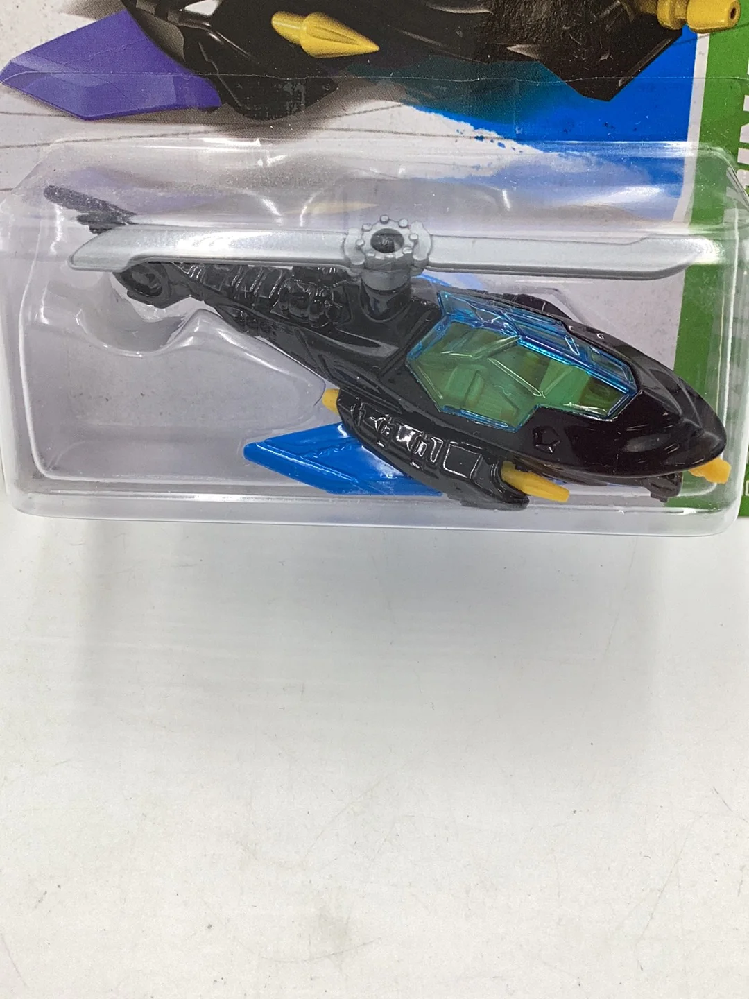2013 Hot wheels #64 Batcopter 118A - Image 2