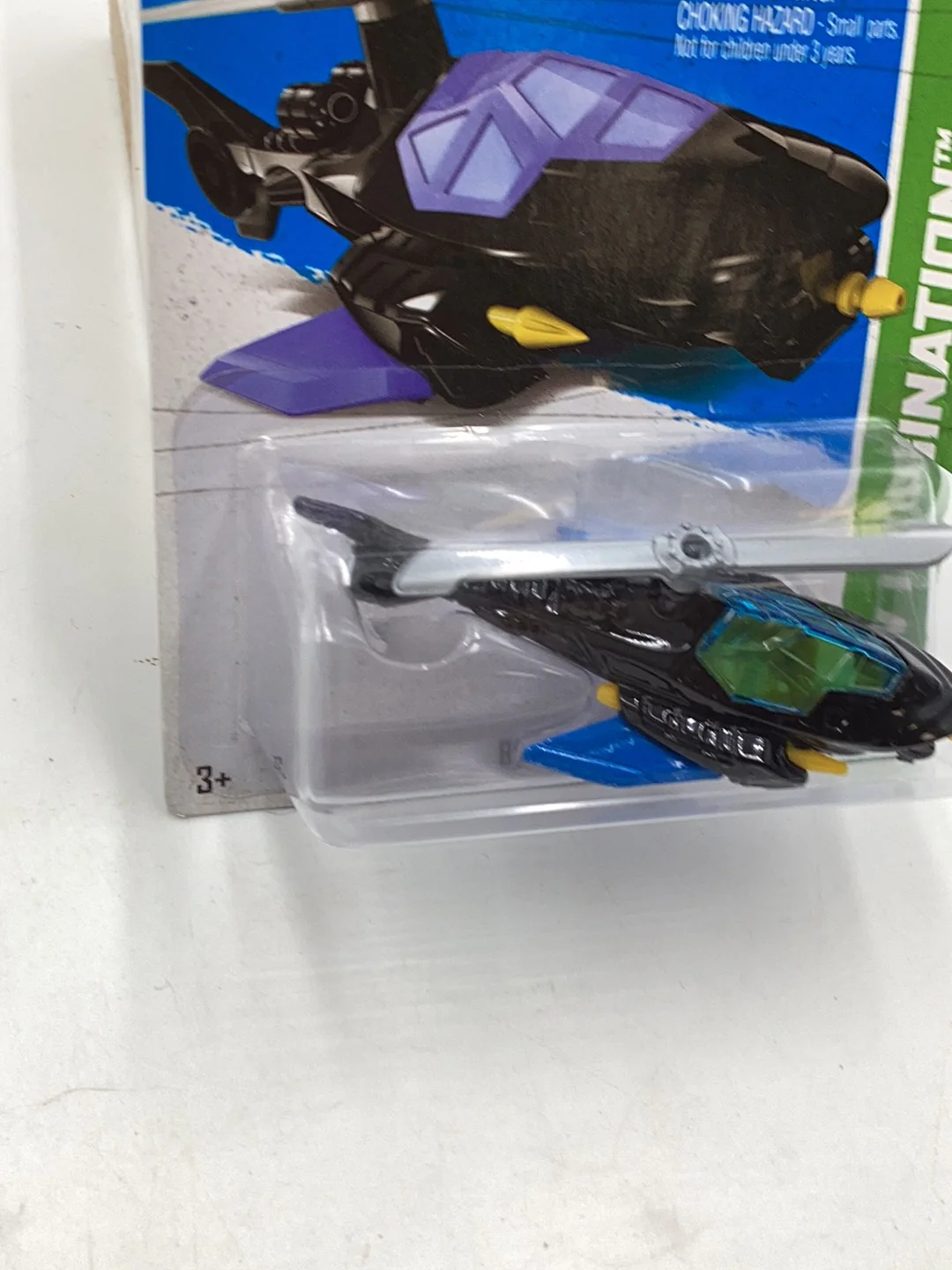 2013 Hot wheels #64 Batcopter 118A - Image 3
