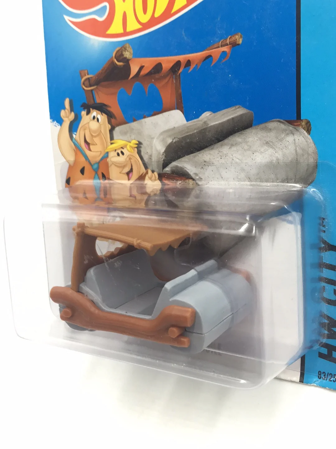 2014 hot wheels #83The Flintstones Flintmobile U4 - Image 4