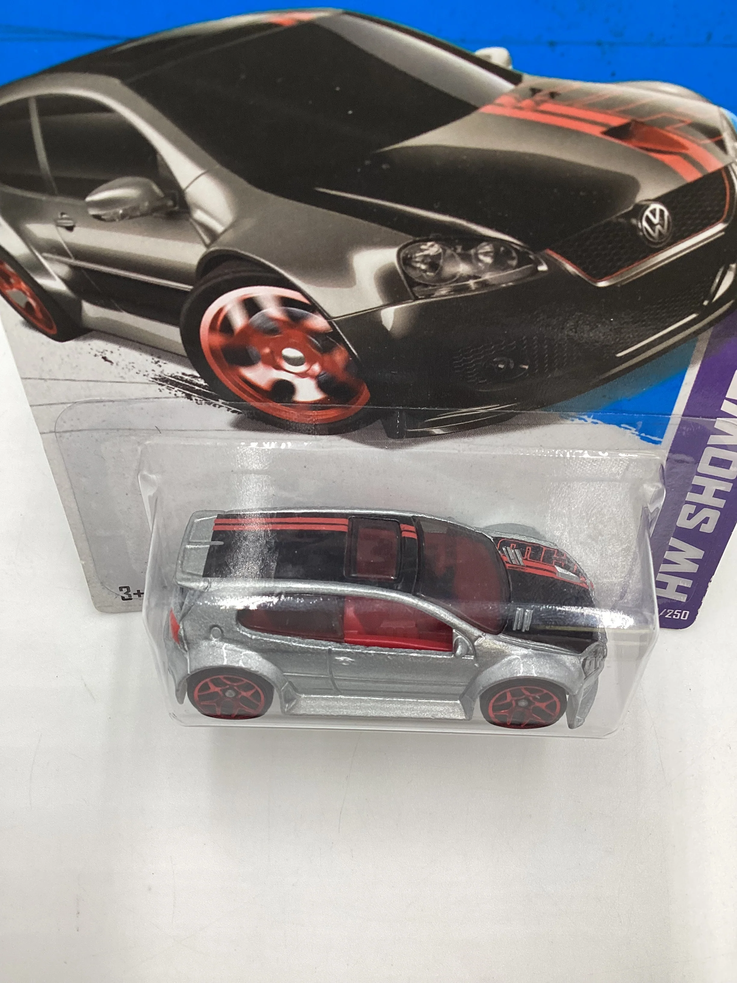 2013 Hot wheels HW Showroom #177 Volkswagen Golf GTI Silver - Image 5