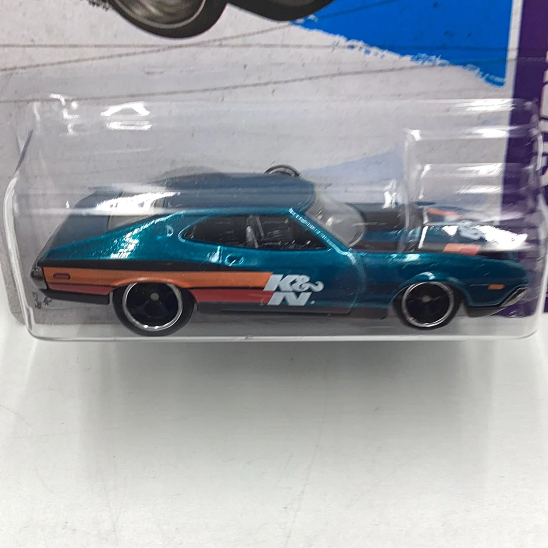 2013 hot wheels super treasure hunt #242 Ford Gran Torino Sport W/Protector - Image 2