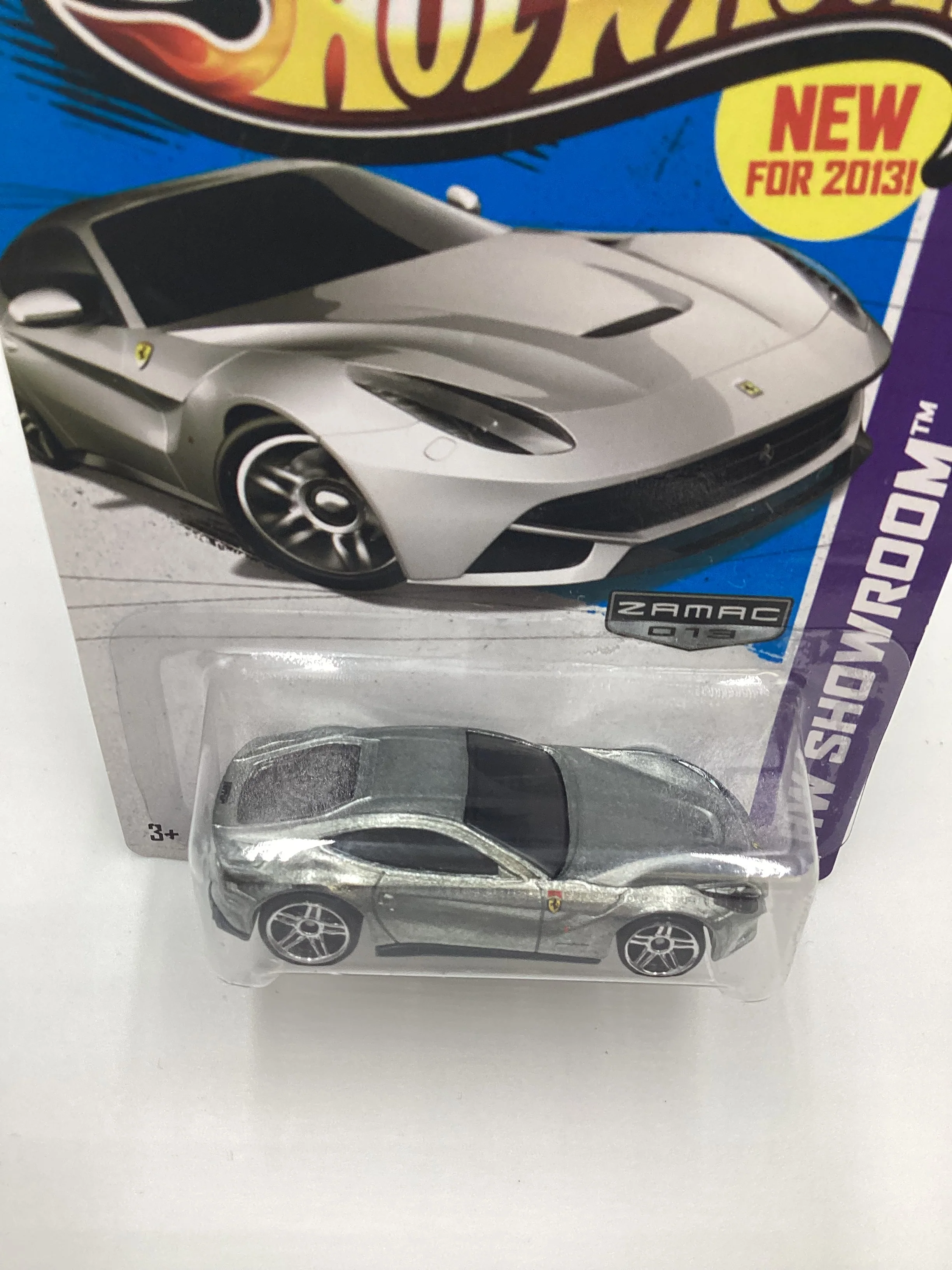 2013 Hot Wheels Zamac 013 #174 Ferrari F12Berlinetta with protector - Image 6