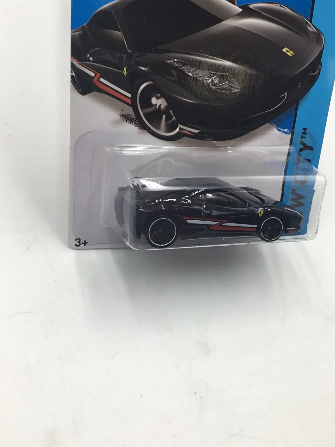 2014 hot wheels #35 Ferrari 458 Italia SS4 - Image 3
