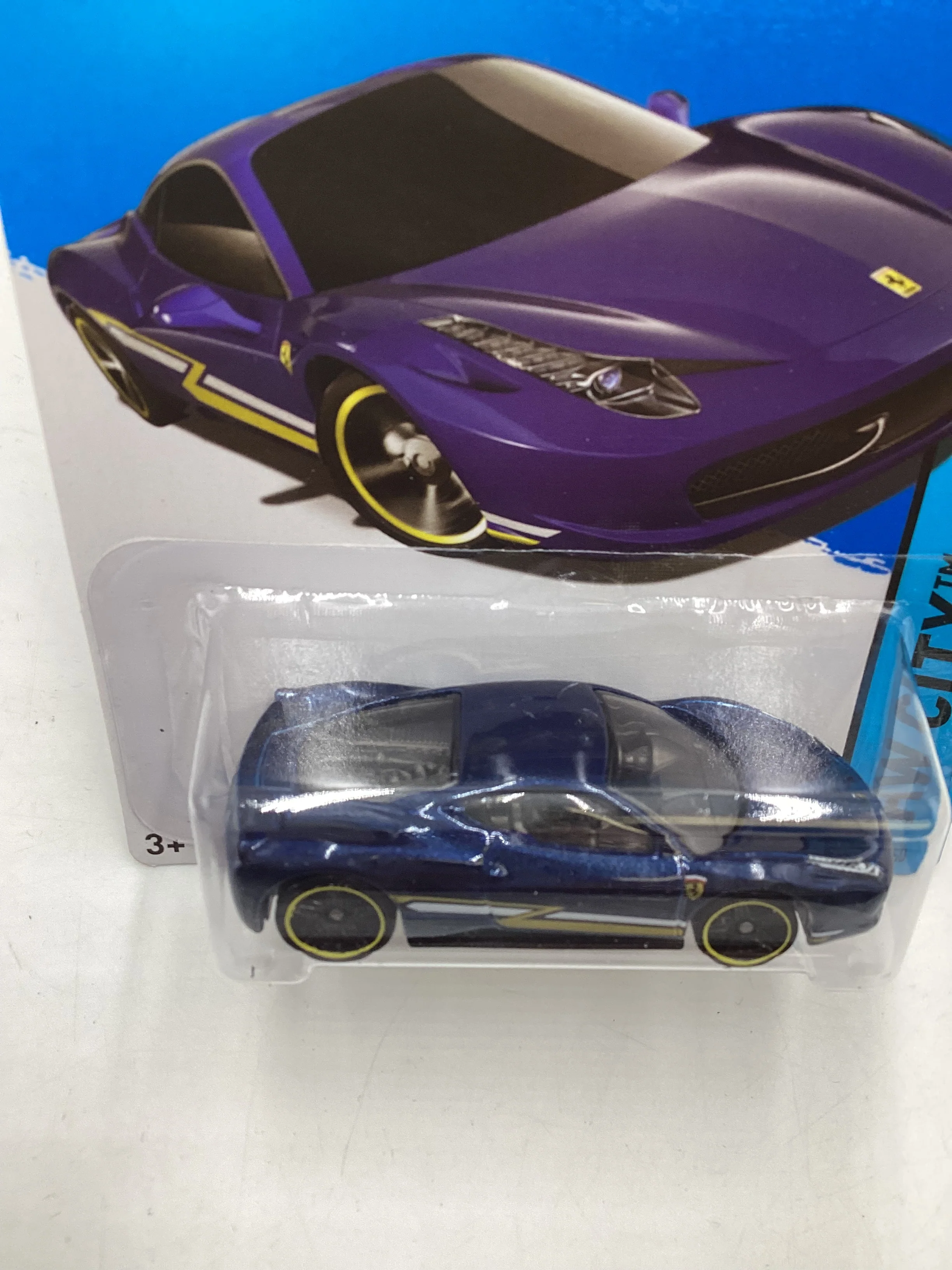 2014 Hot Wheels #35 Ferrari 458 Italia Blue SR - Image 6
