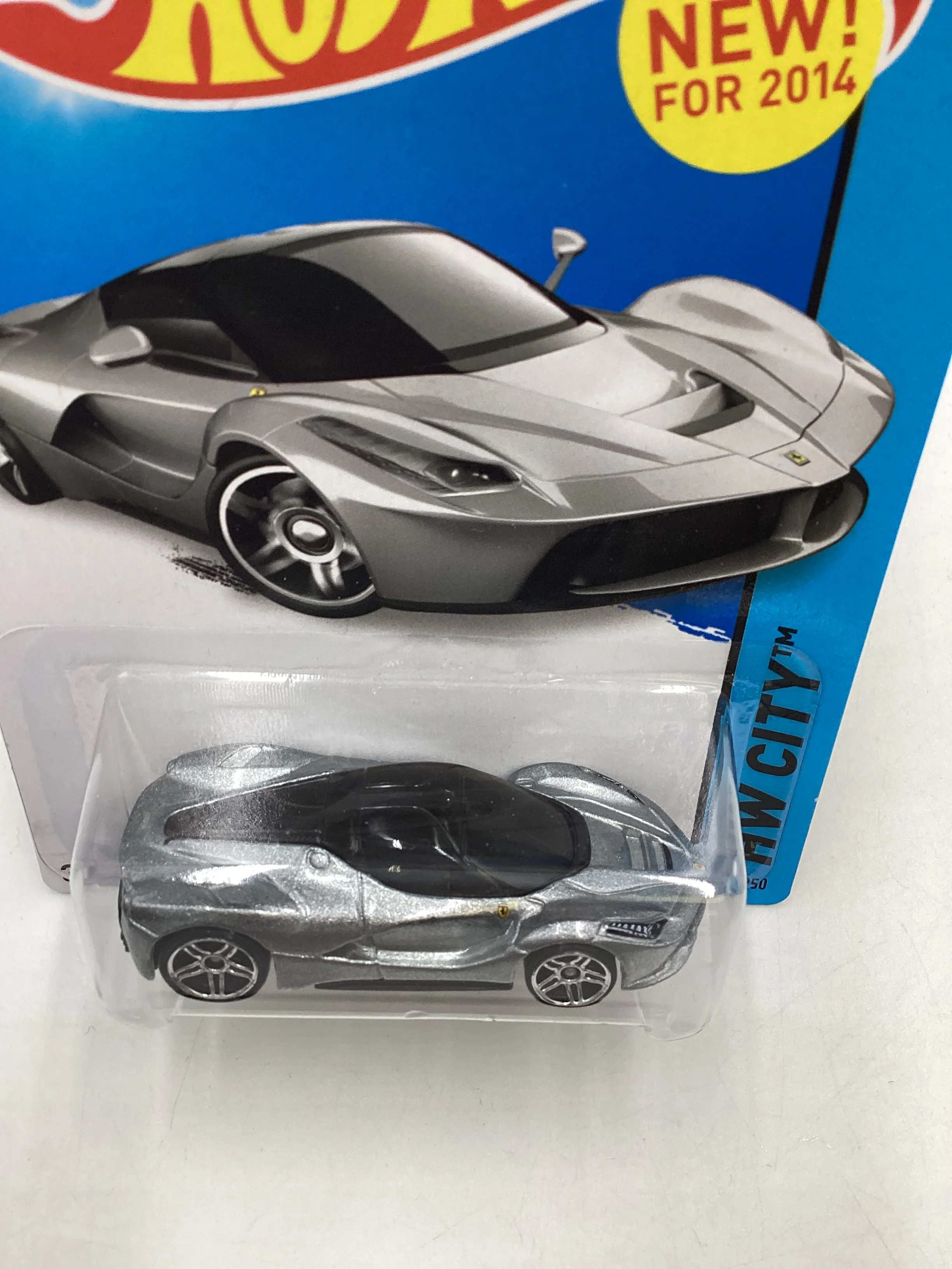 2014 Hot wheels #38 Laferrari Silver w/Protector - Image 6