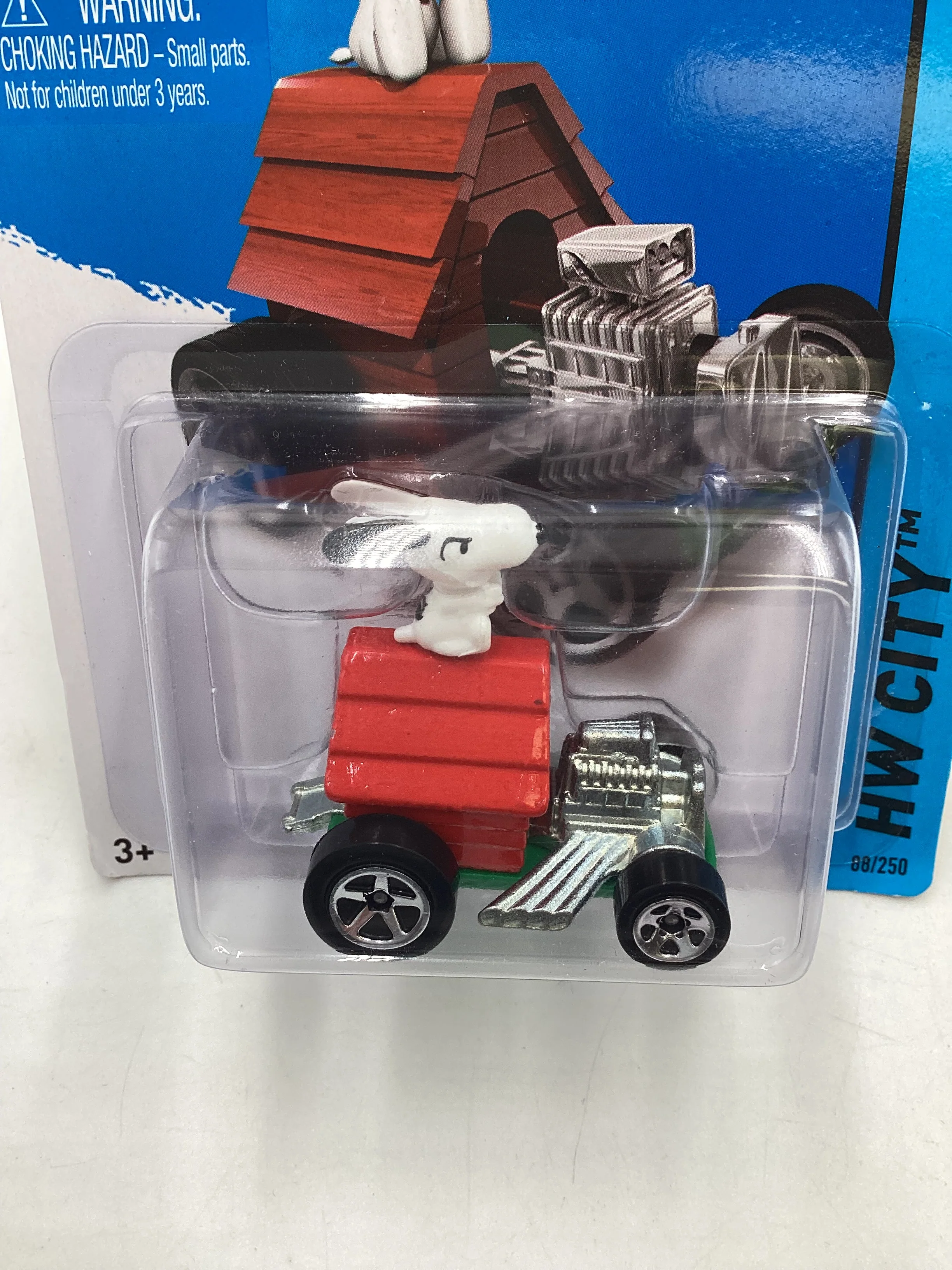 2014 Hot Wheels #88 Snoopy 123F - Image 3