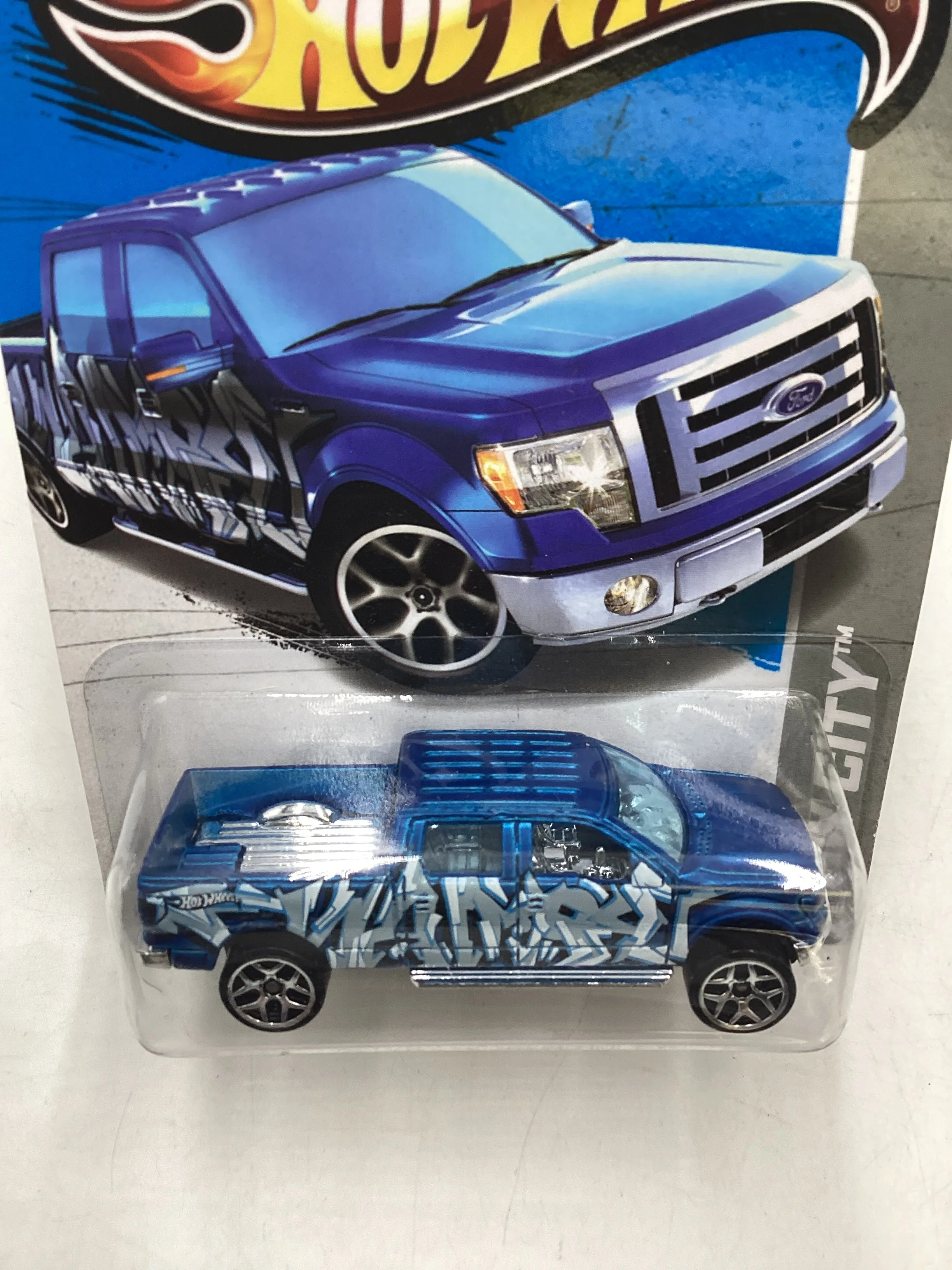 2013 Hot Wheels #38 2009 Ford F-150 Blue 28C - Image 6
