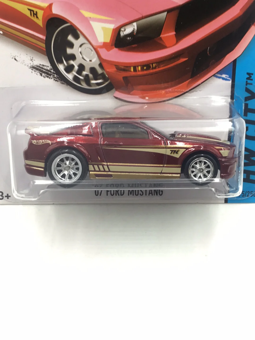 2014 hot wheels super treasure hunt #95 07 Ford Mustang W/Protector - Image 2