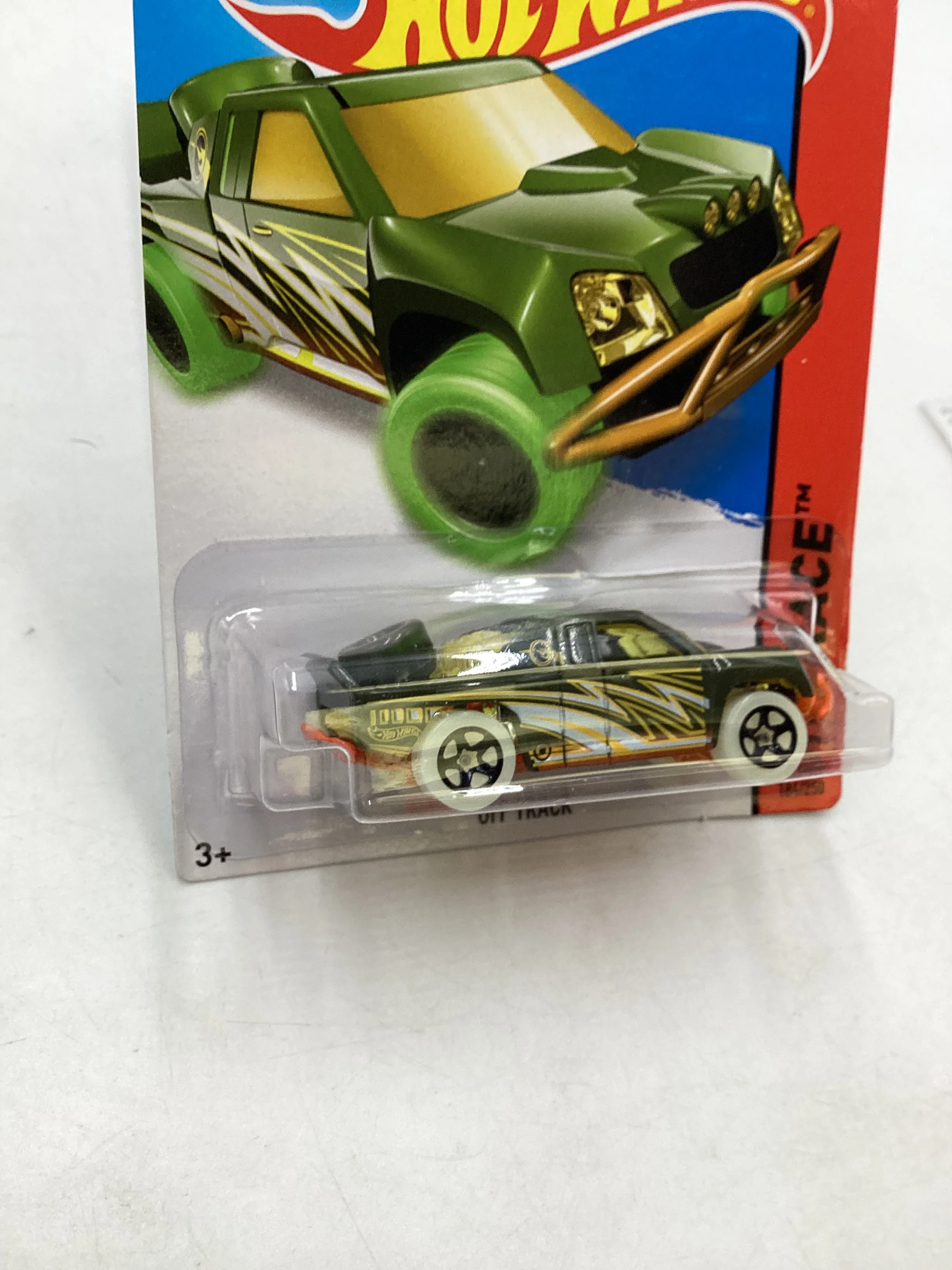 2014 Hot Wheels Treasure Hunt #184 Off Track Green 277R - Image 5