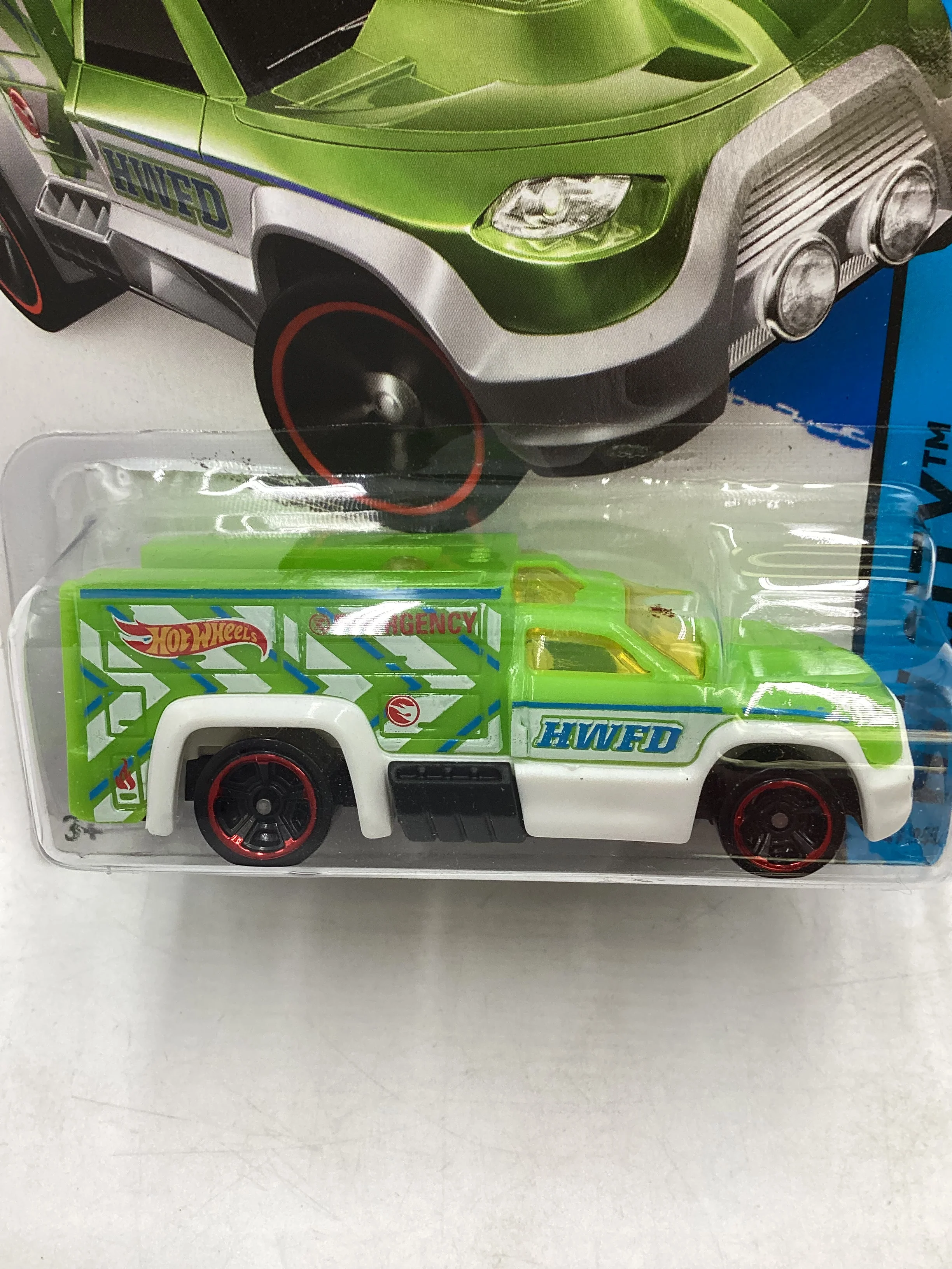 2014 Hot Wheels Treasure Hunt #47 Rescue Duty Green 275B - Image 3
