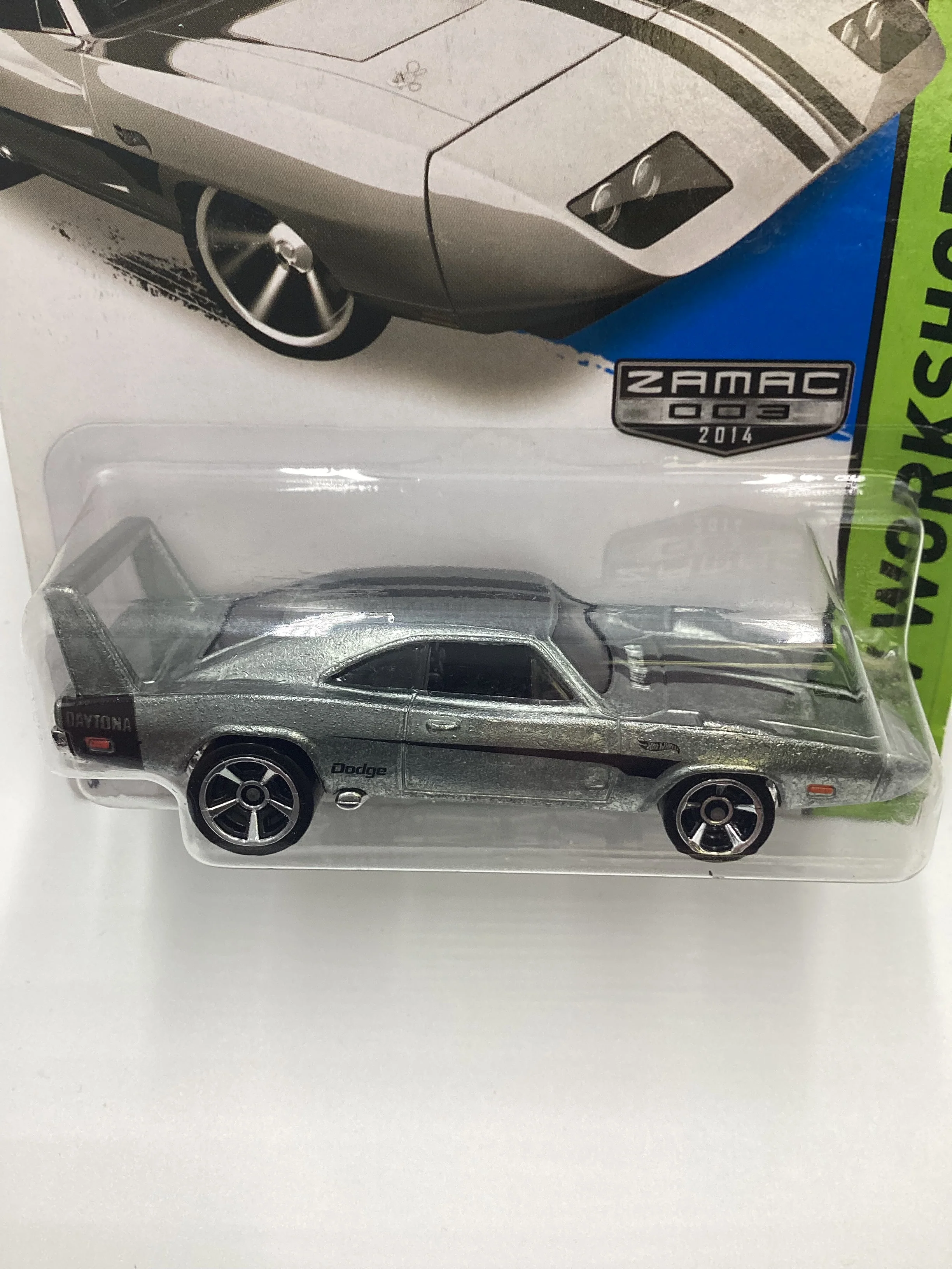 2014 Hot Wheels Zamac 003 #234 69 Dodge Charger Daytona 148C - Image 3