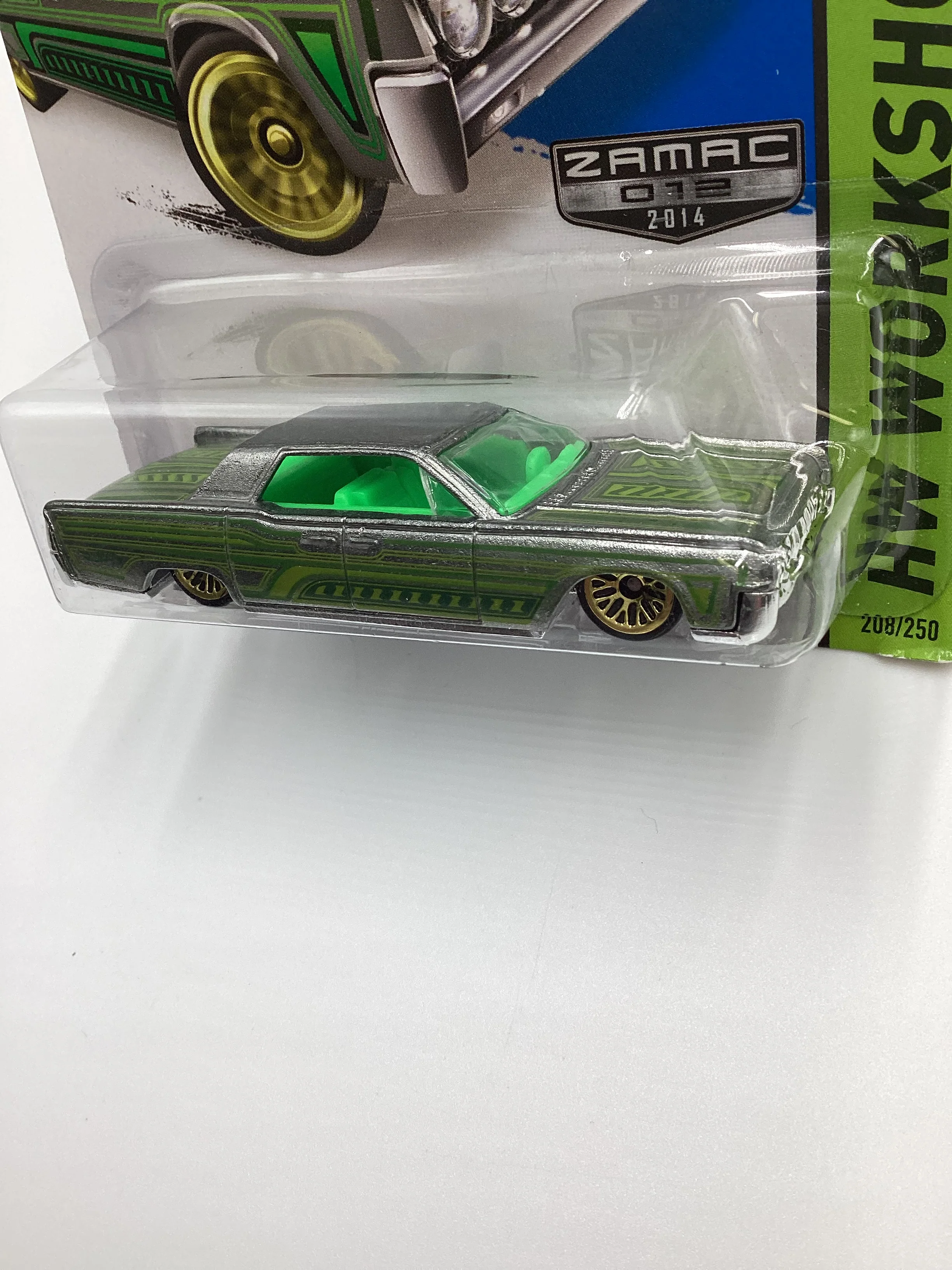 2014 Hot Wheels Zamac 012 #208 64 Lincoln Continental Walmart Exclusive 143B - Image 4