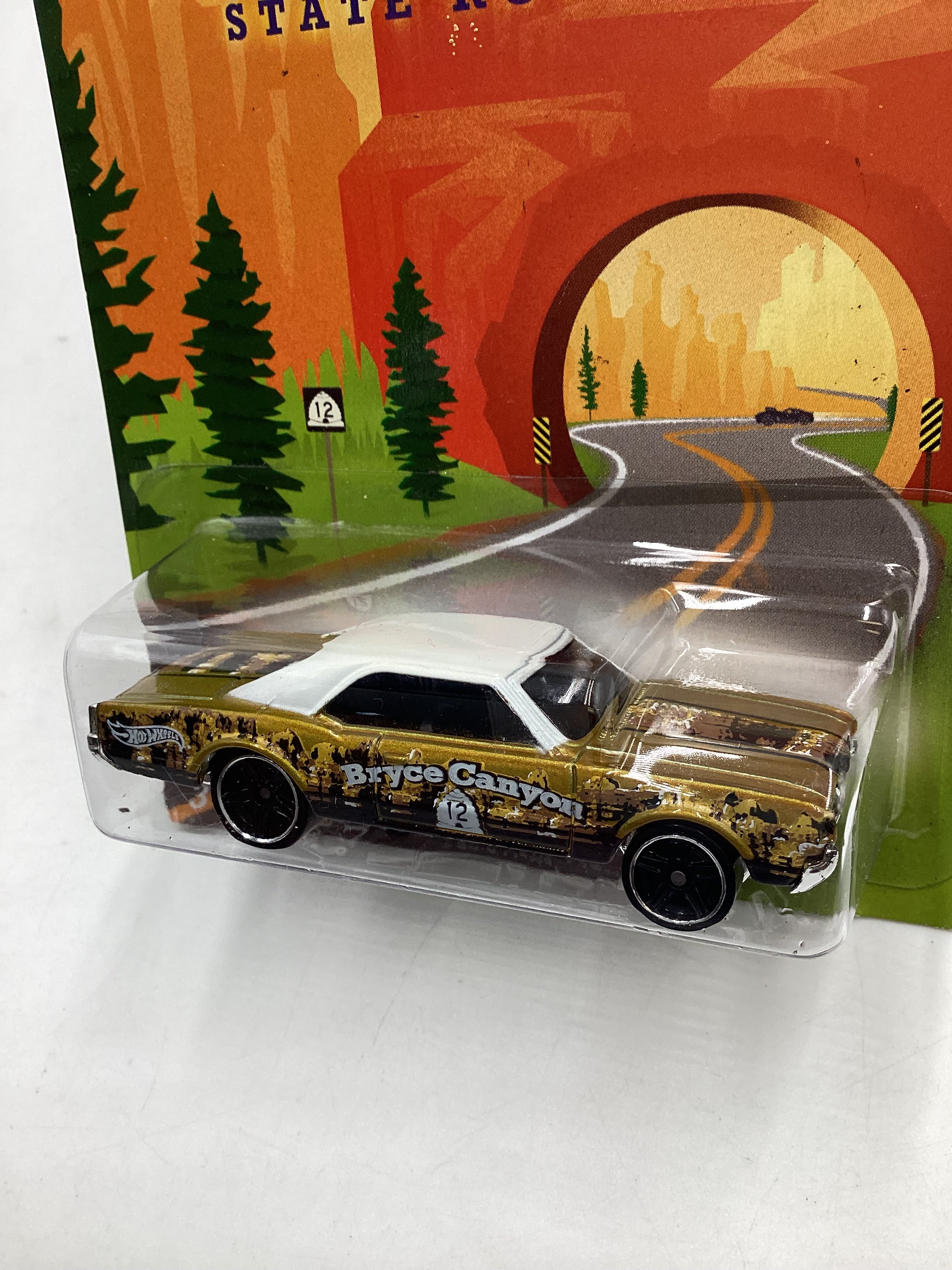 2014 HW Road Trippin #14 67 Oldsmobile 442 161C - Image 4