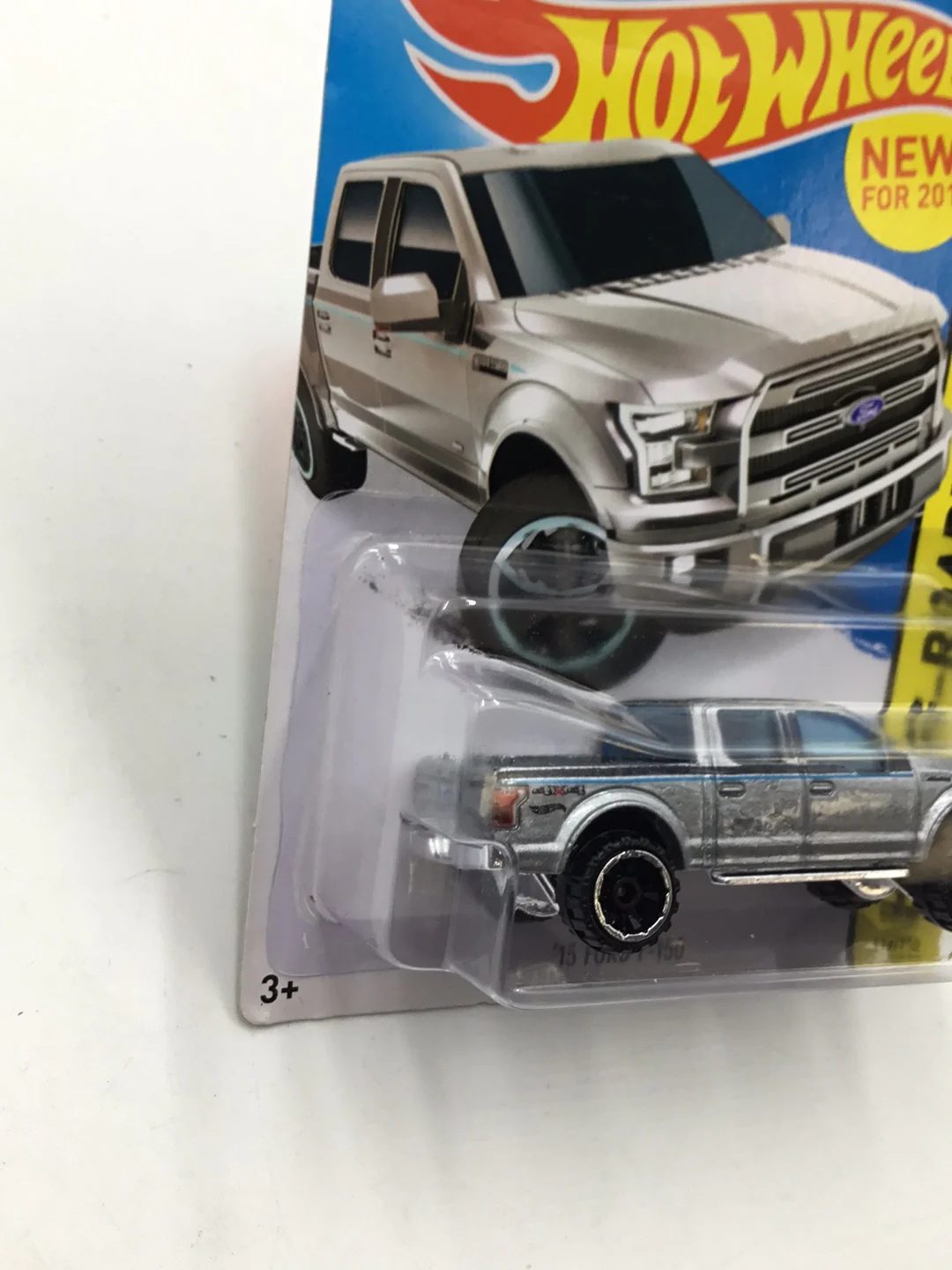 2015 Hot Wheels #119 2015 Ford  F-150 JJ2 - Image 3