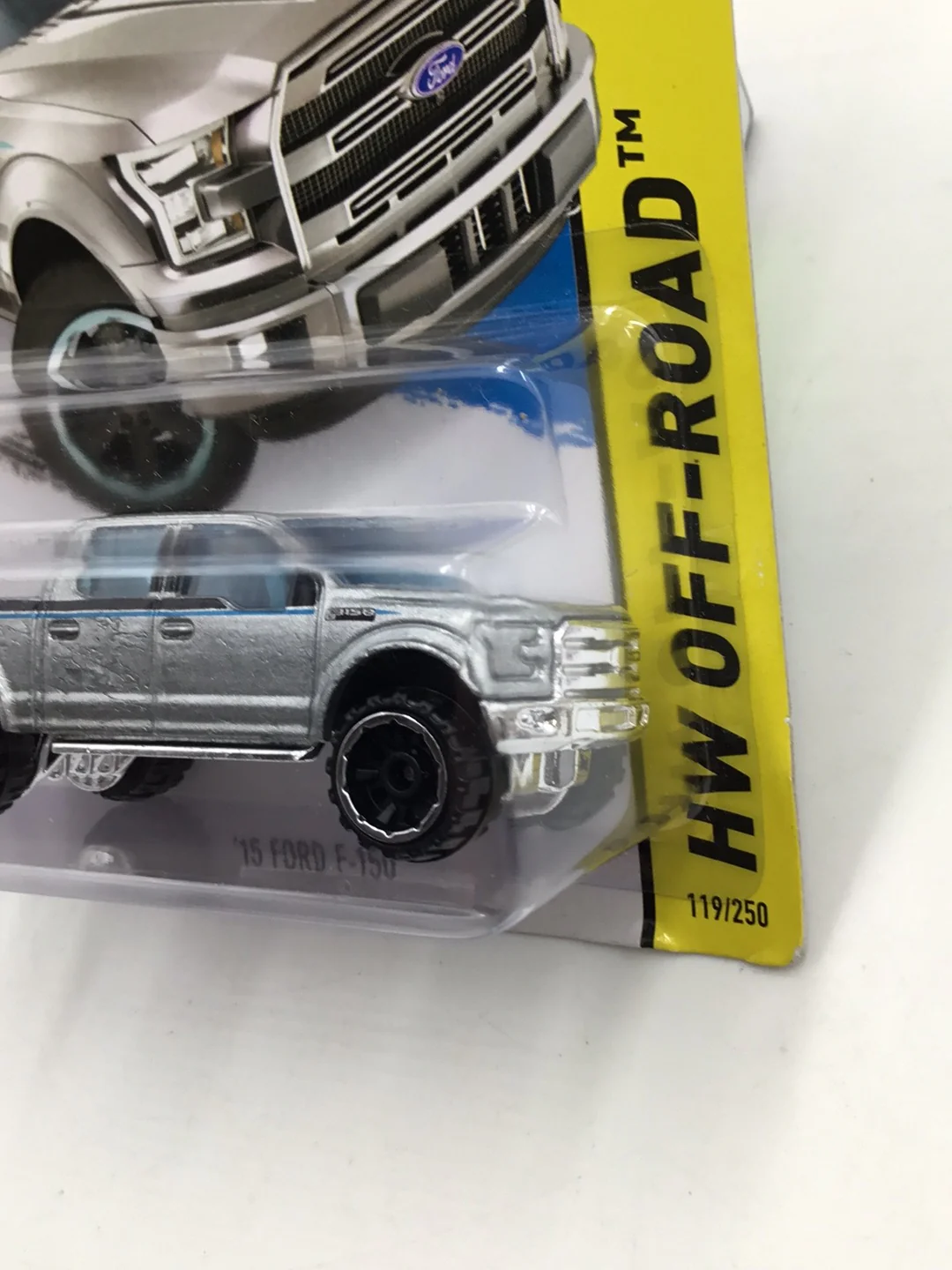 2015 Hot Wheels #119 2015 Ford  F-150 JJ2 - Image 4