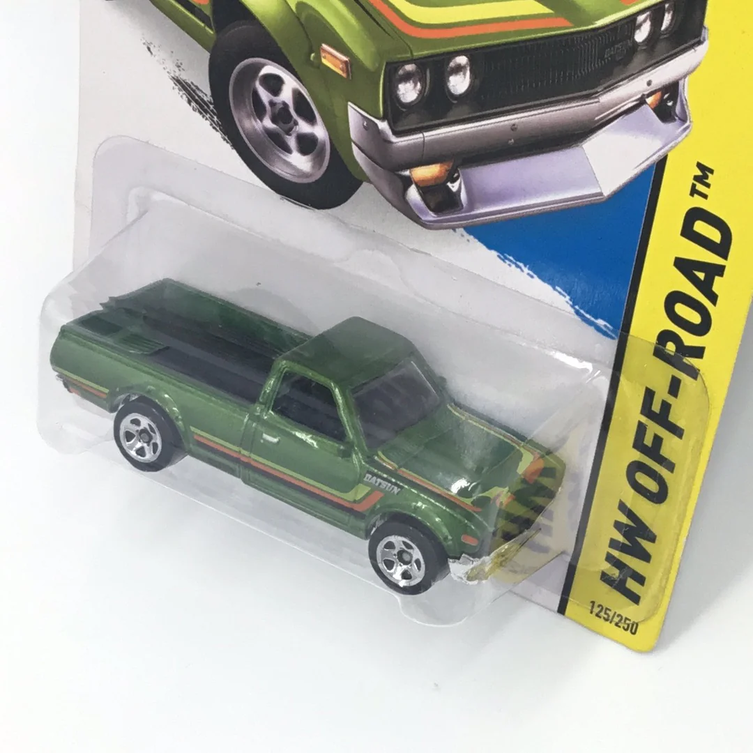 2015 Hot Wheels #125 Datsun 620 green 88i - Image 3