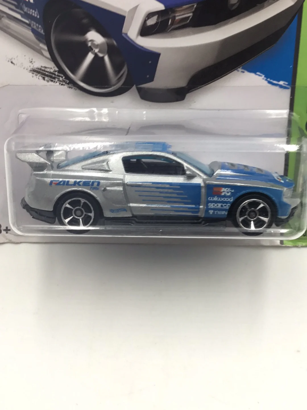 2015 Hot Wheels #240 2012 Ford Mustang LL4 - Image 2