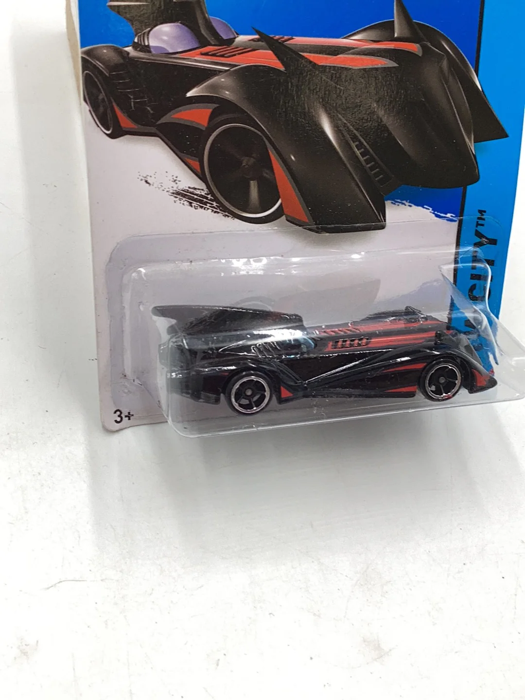 2015 Hot wheels #63 Batmobile 119F - Image 3