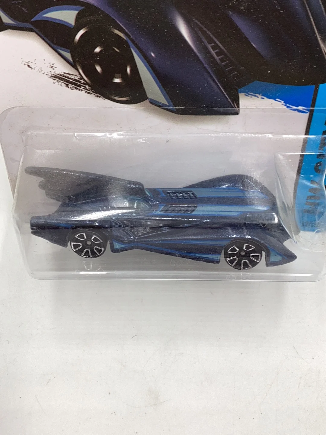 2015 Hot wheels #63 Batmobile 119H - Image 5