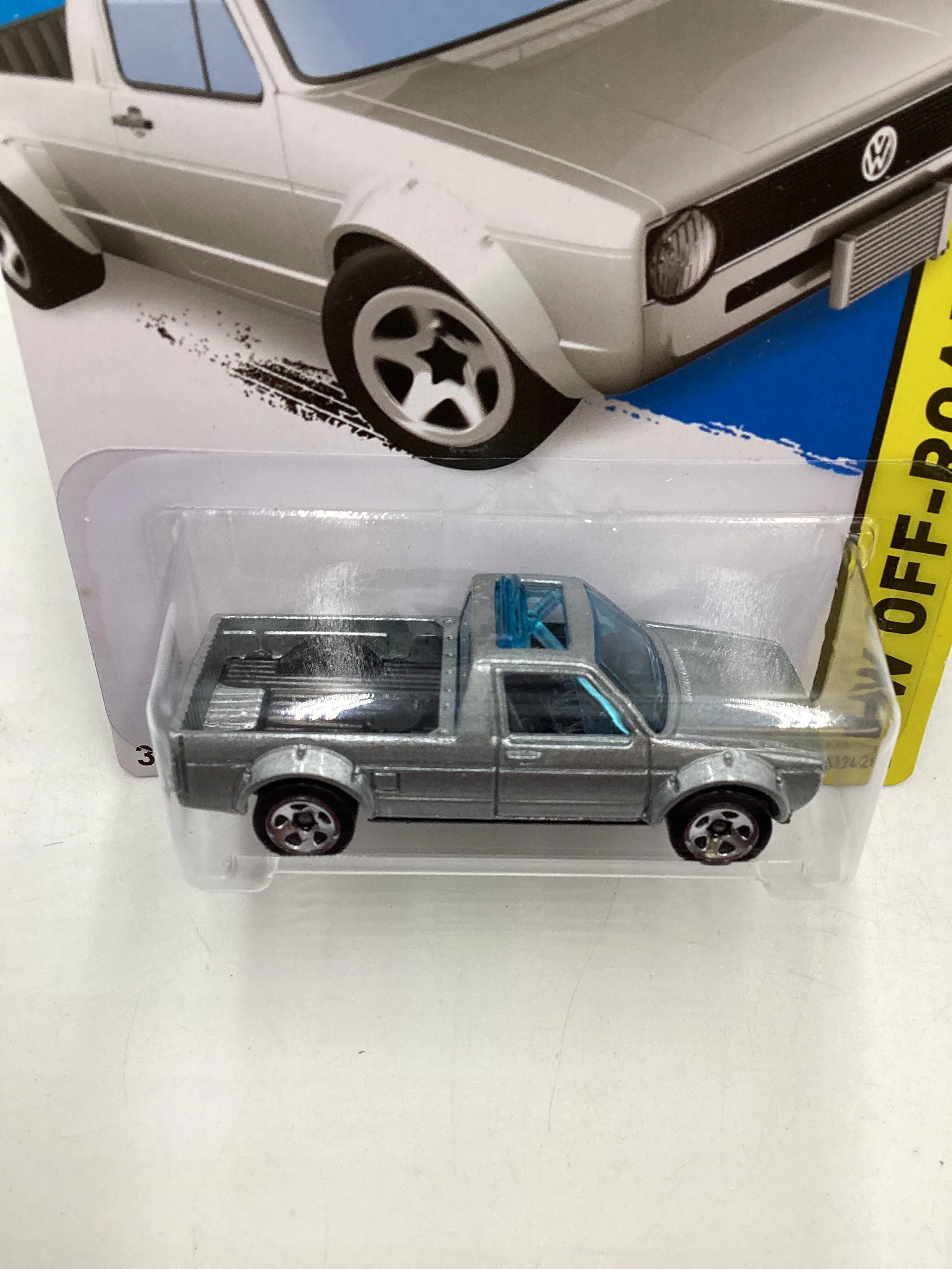2015 Hot Wheels Off Road #124 Volkswagen Caddy Silver 95F - Image 6