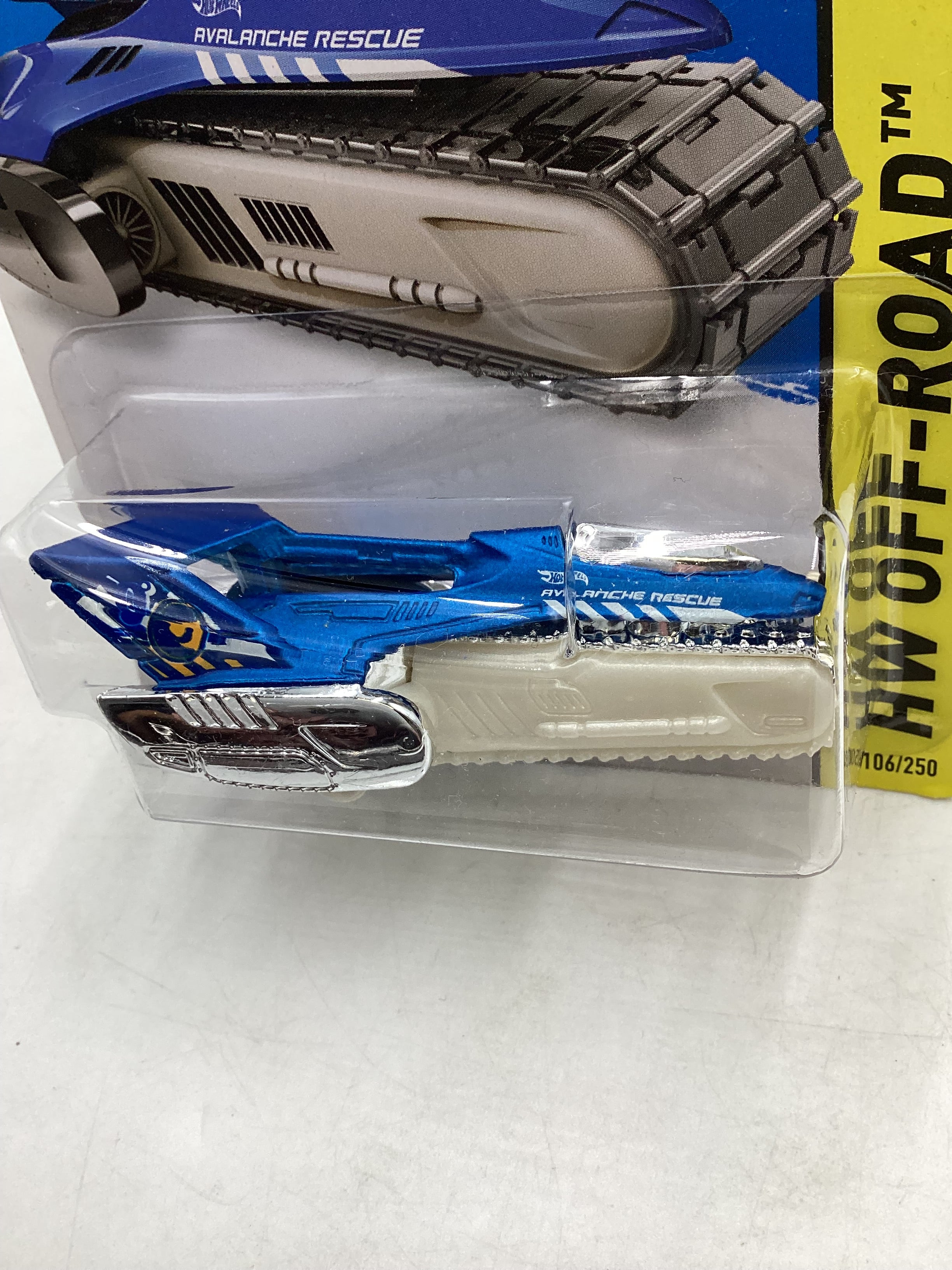 2015 Hot Wheels Treasure Hunt #106 Tread Air 273D - Image 4