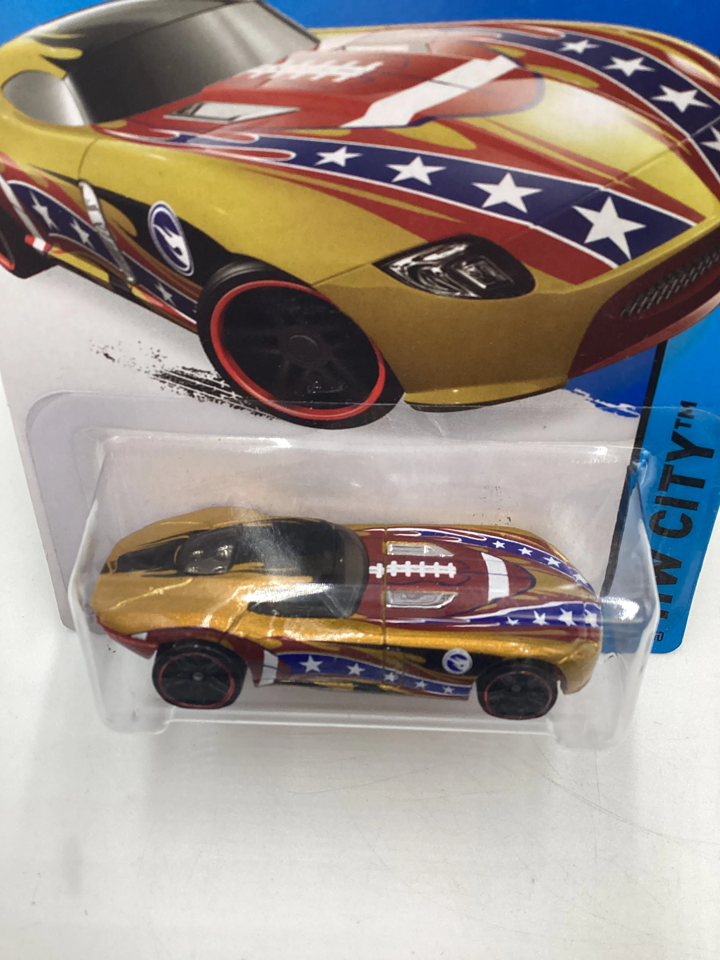 2015 Hot Wheels Treasure Hunt #69 Fast Felion Gold International Card 276C - Image 6