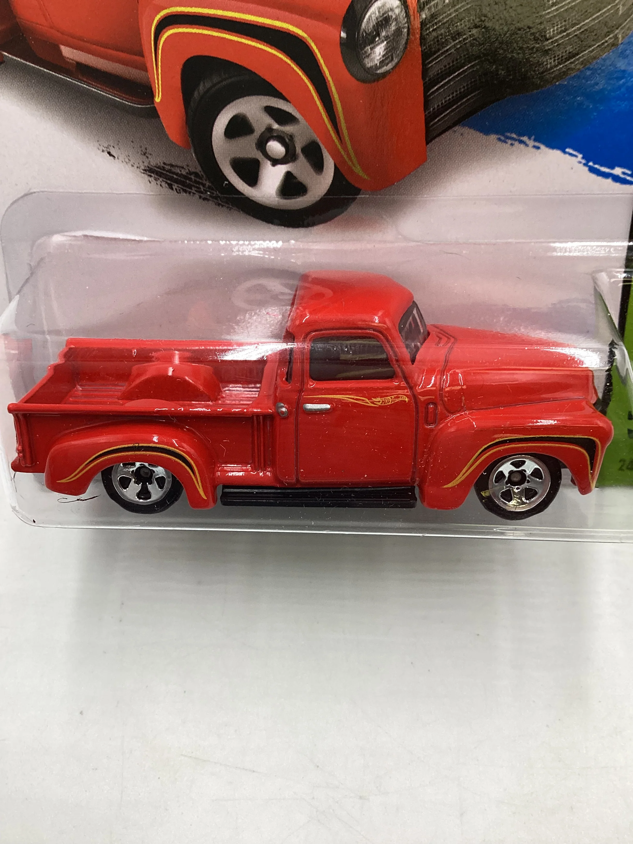 2015 Hot Wheels Workshop #244 52 Chevy Red 9C - Image 3