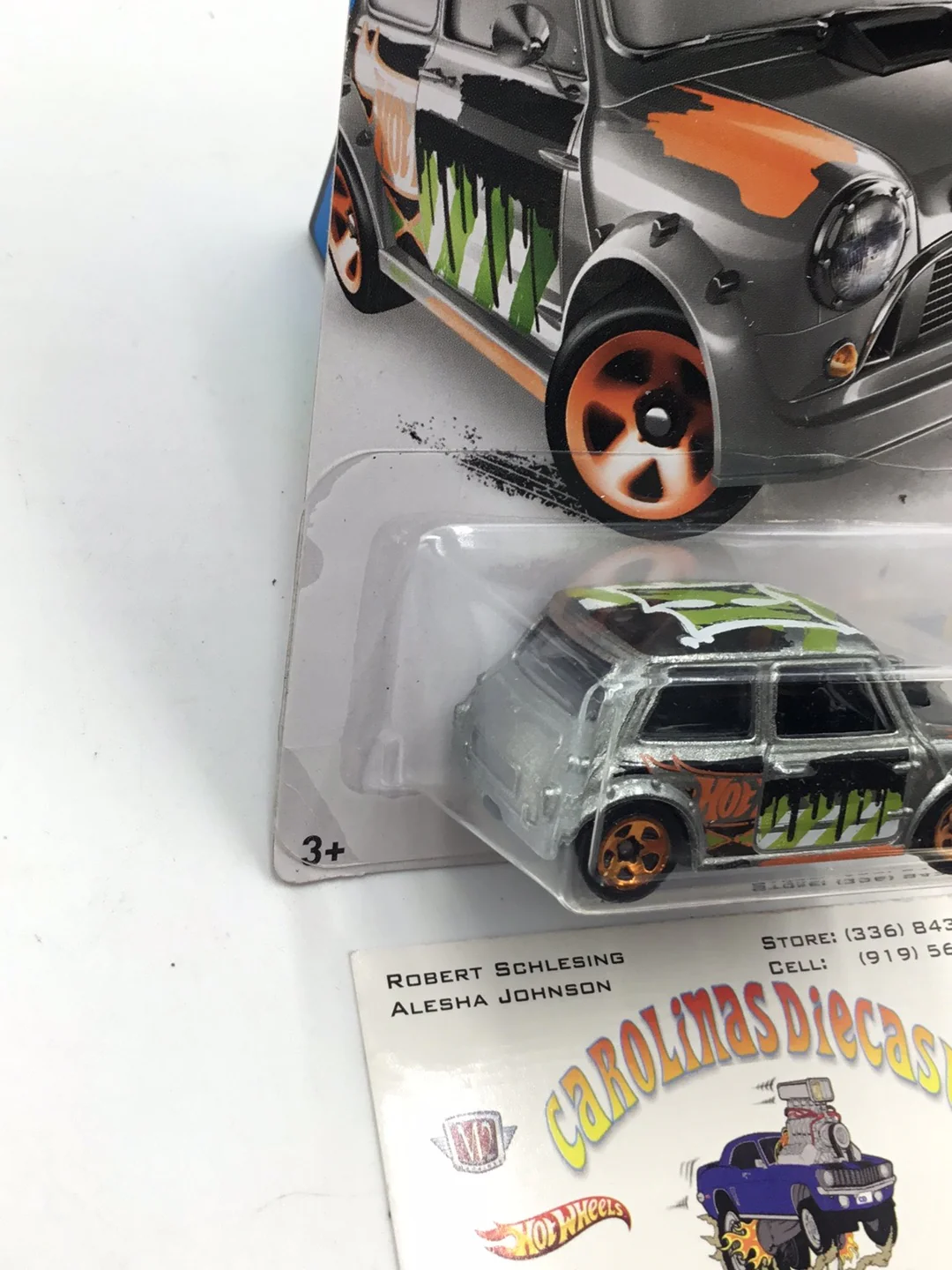 2016 Hot Wheels Zamac #193 Morris Mini AA1 - Image 4