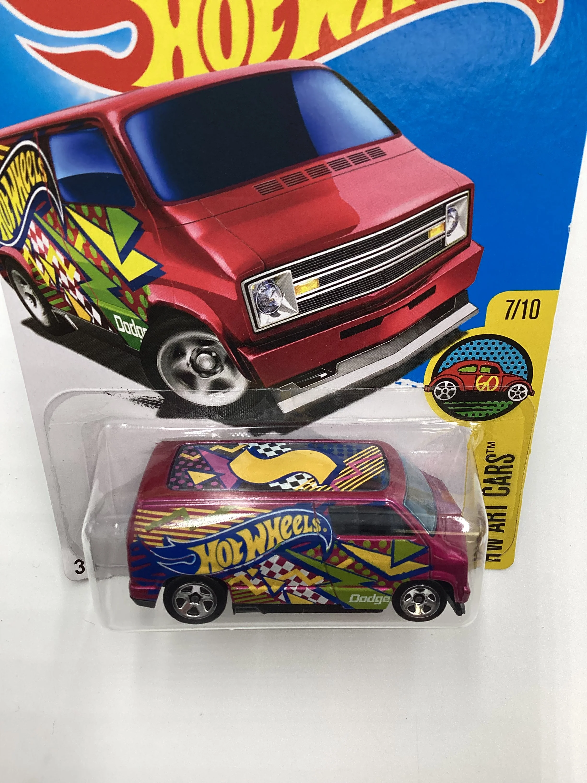 2016 Hot Wheels #197 Custom 77 Dodge Van magenta 38C - Image 6