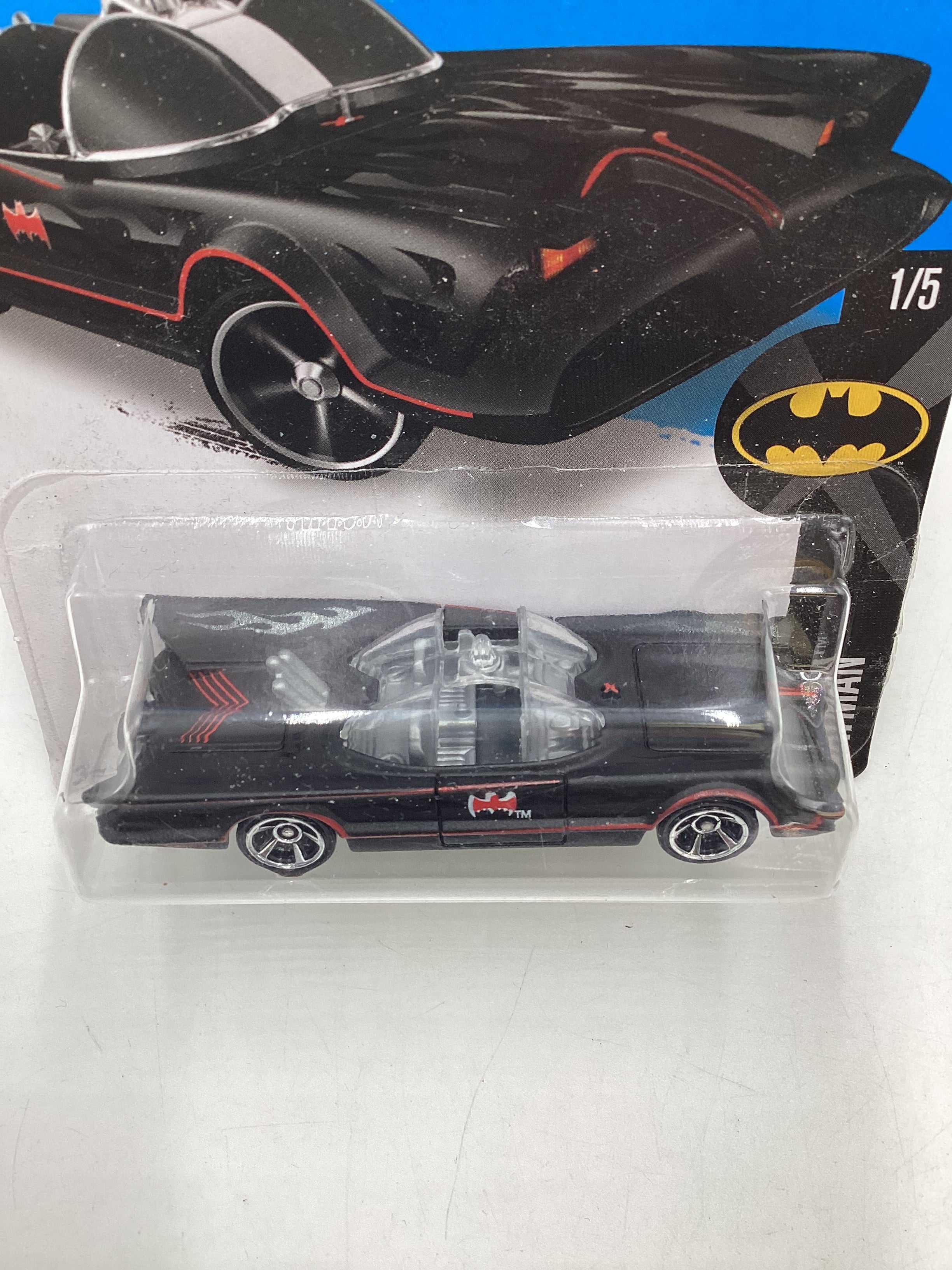 2016 Hot Wheels #226 TV Series Batmobile 119E - Image 6