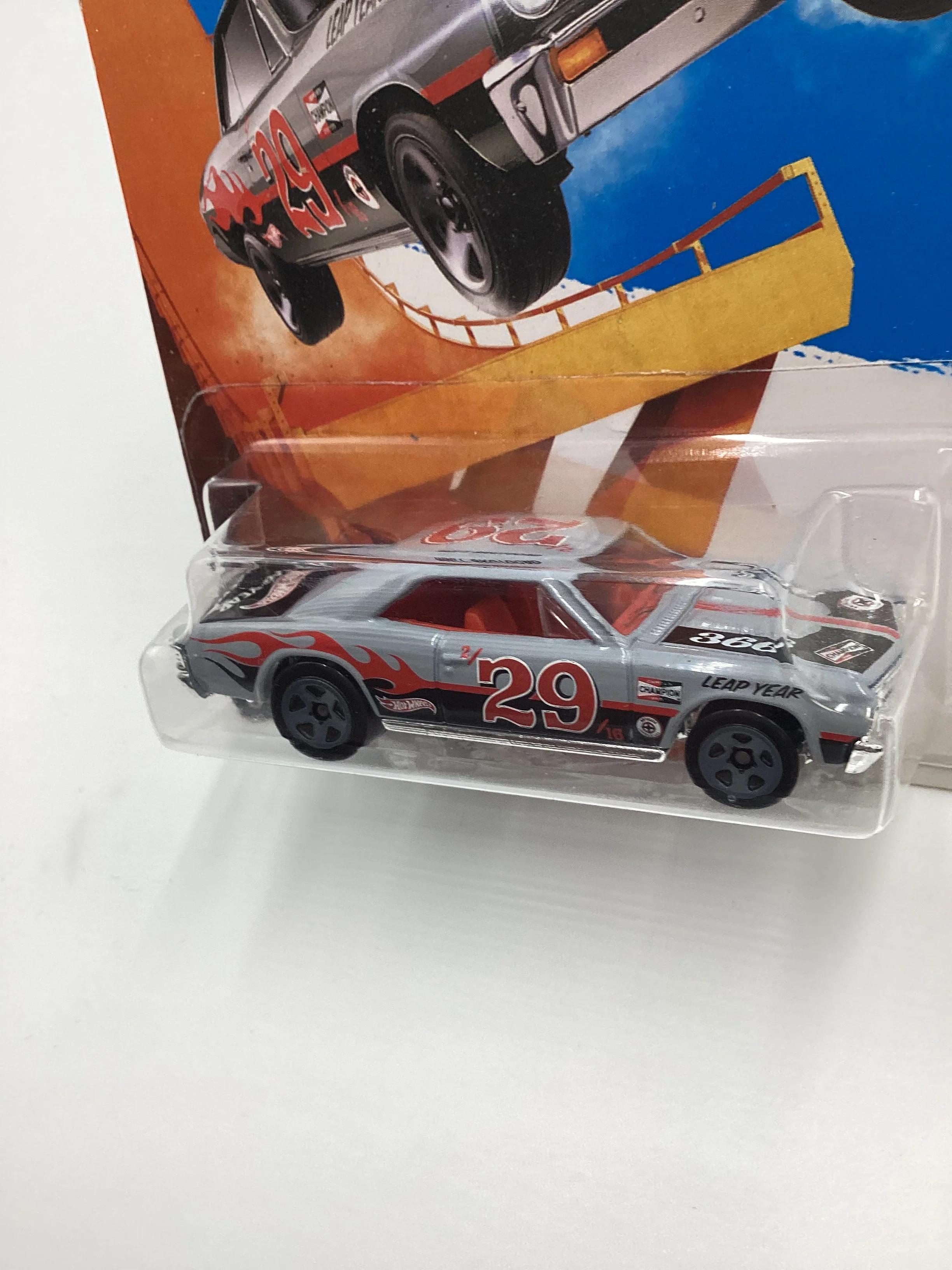 2016 Hot Wheels Leap Year Card #92 67 Chevelle SS 396 Primer Gray 6C - Image 4