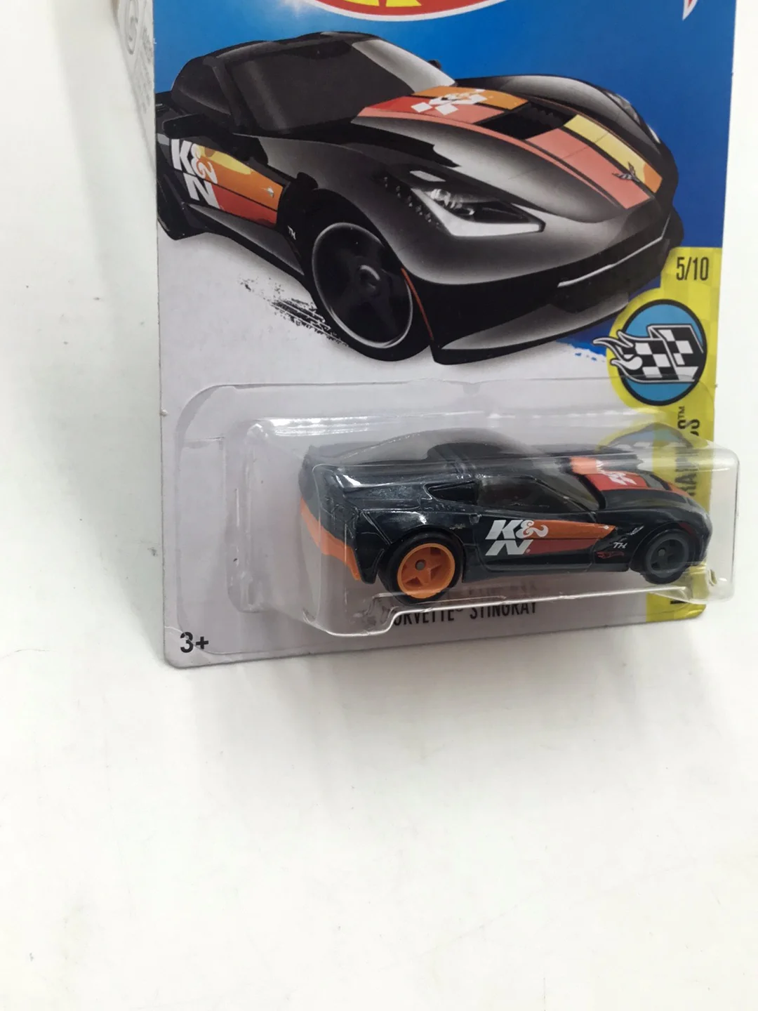 2016 hot wheels super treasure hunt 14 Corvette Stingray W/Protector - Image 3