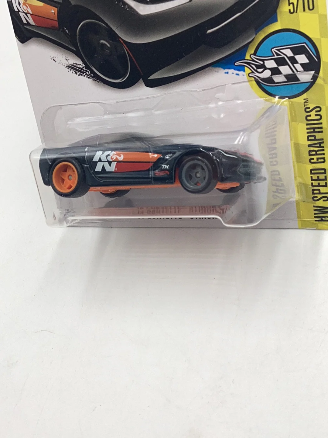 2016 hot wheels super treasure hunt 14 Corvette Stingray W/Protector - Image 4