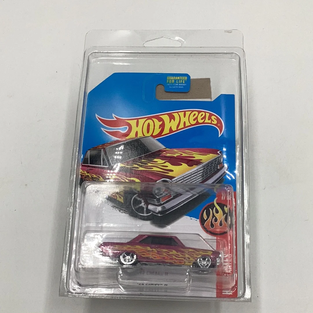 2017 hot wheels super treasure hunt 63 Chevy II W/Protector - Image 8