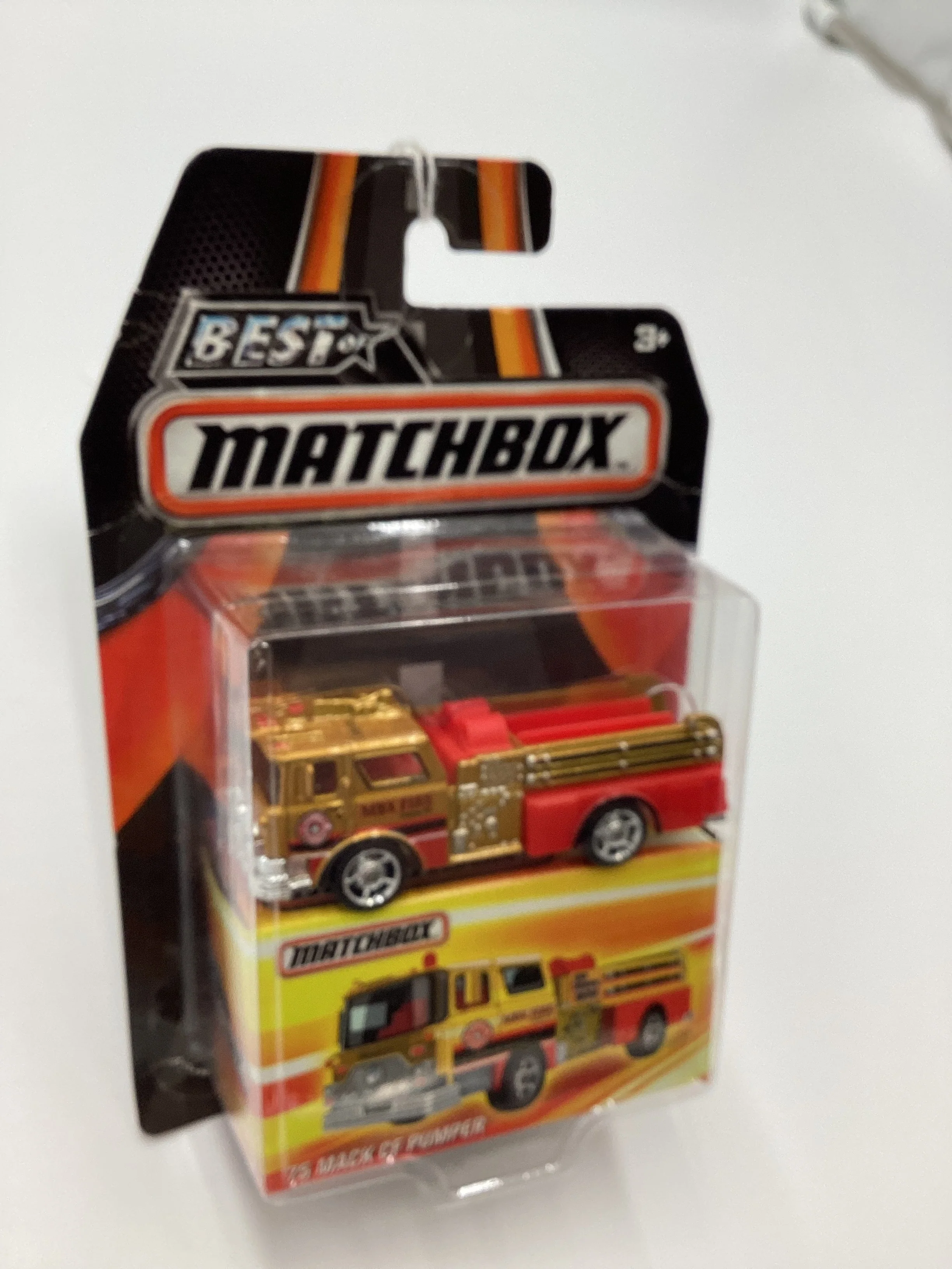2016 Matchbox Best of Matchbox 75 Mack CF Pumper Gold Card has veins 174G - Image 5