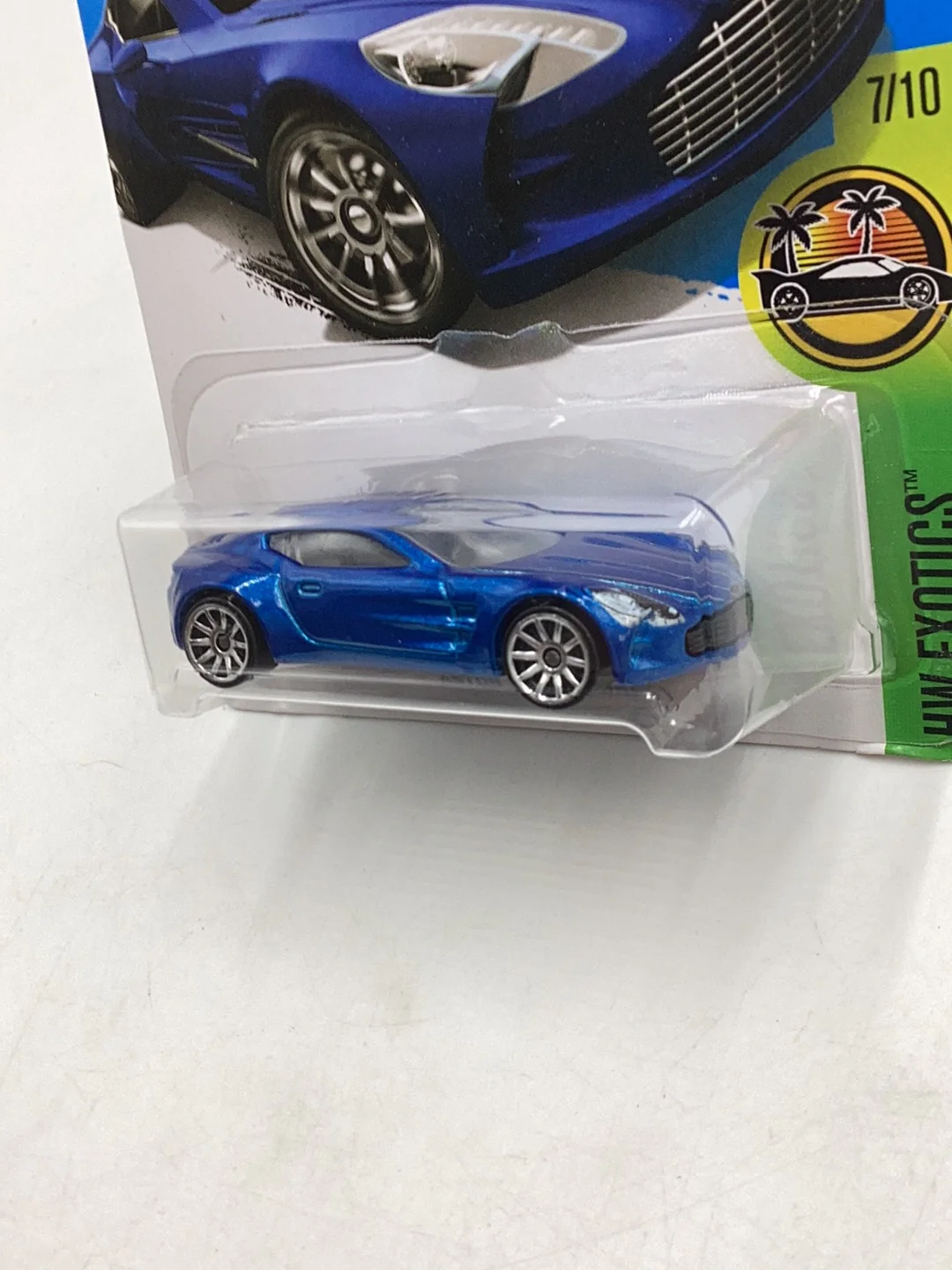 2017 hot wheels #287 Aston Martin One-77 106B - Image 5