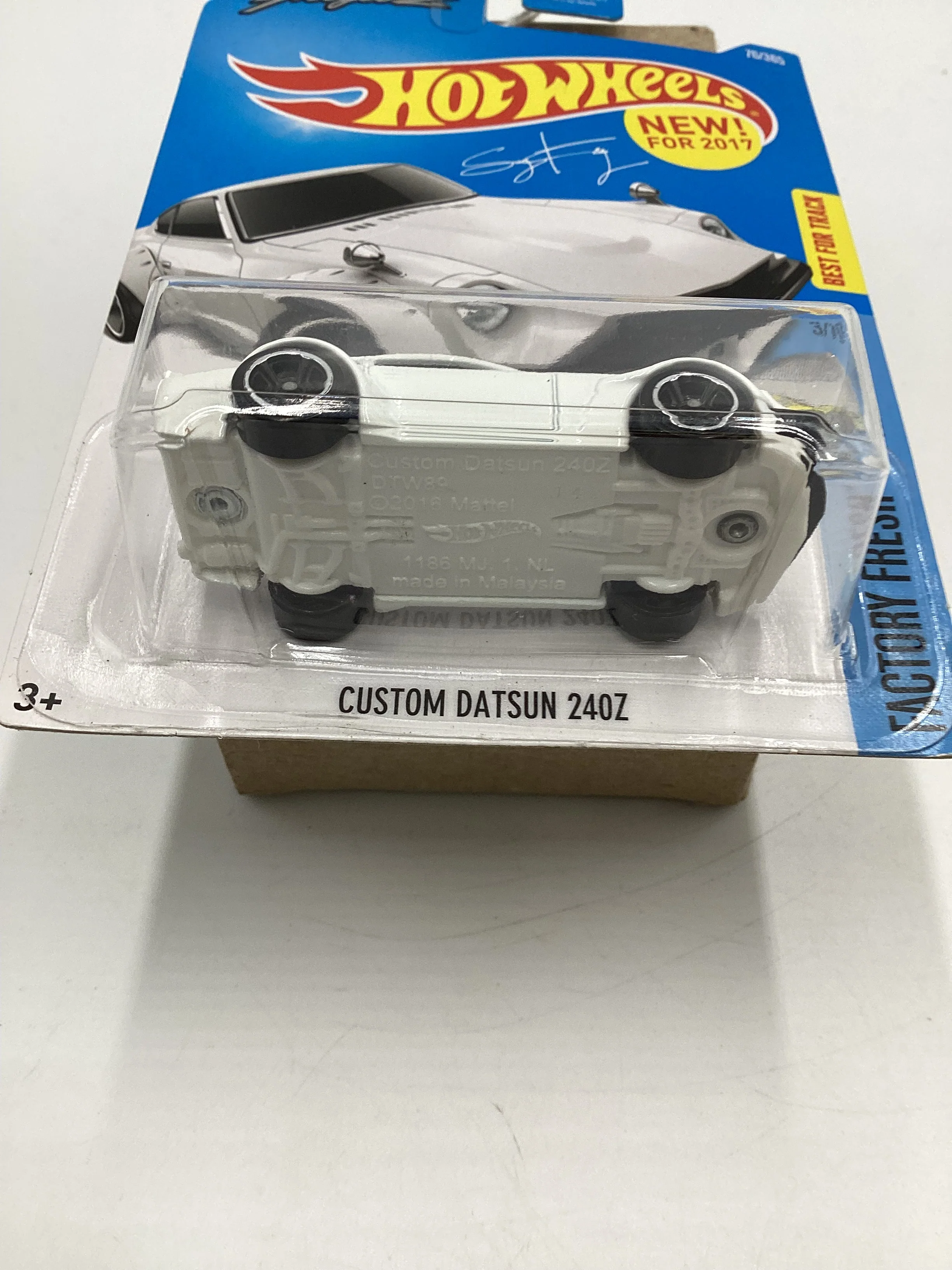 2017 Hot Wheels Factory Fresh #76 Custom Datsun 240Z White 88G - Image 7