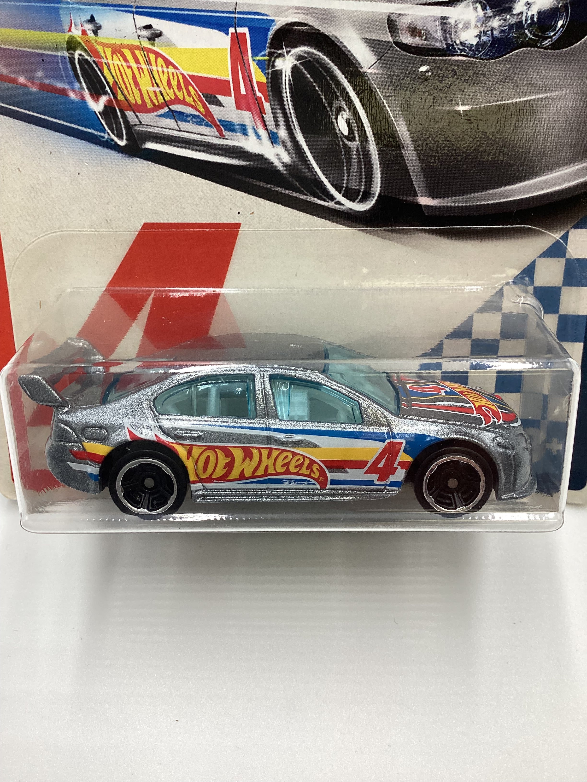 2017 Hot Wheels Racing Circuit #4 Ford Falcon Race Car 152F - Image 3