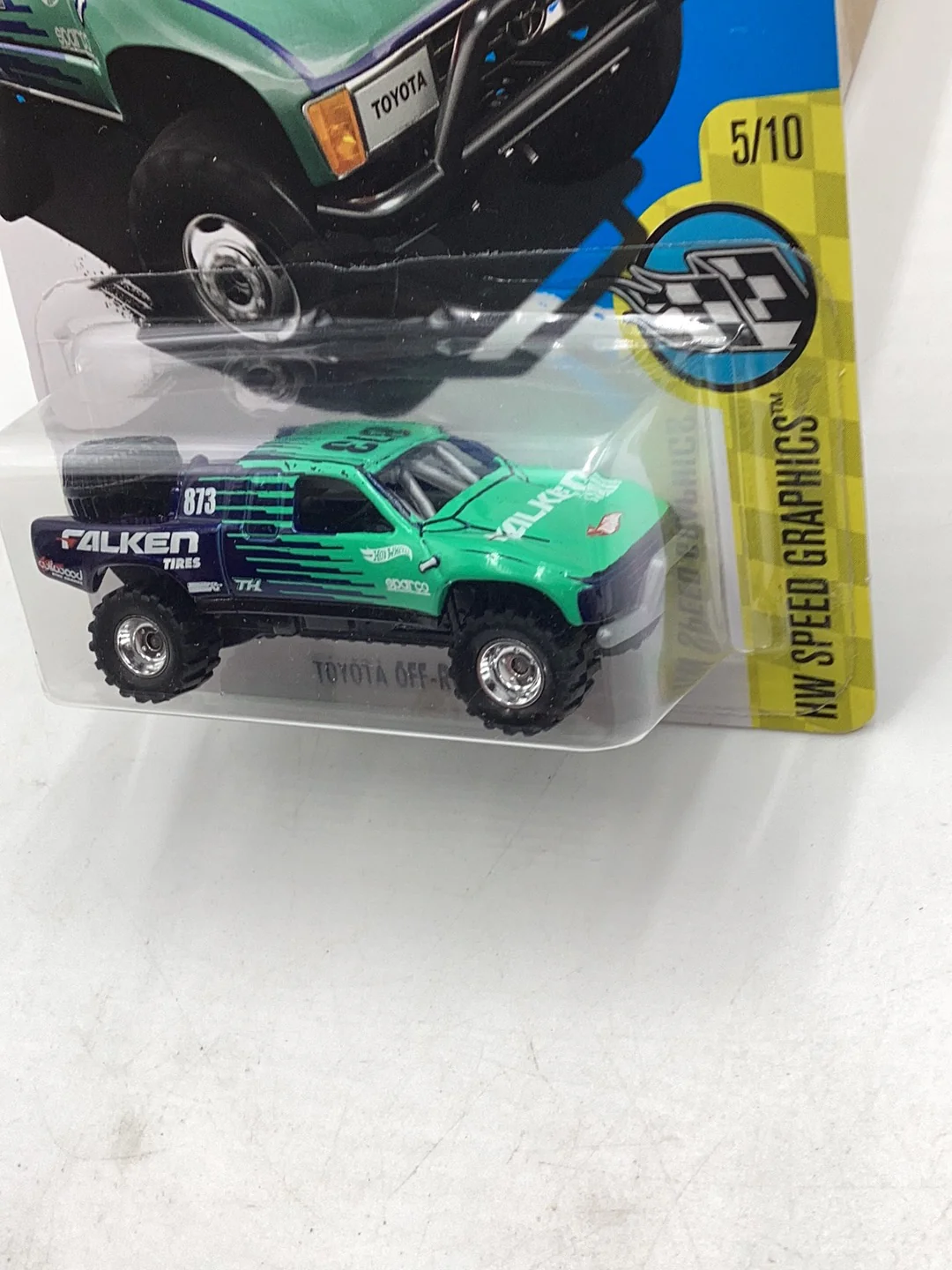 2017 hot wheels super treasure hunt Toyota Off-Road Truck Falken W/Protector - Image 4