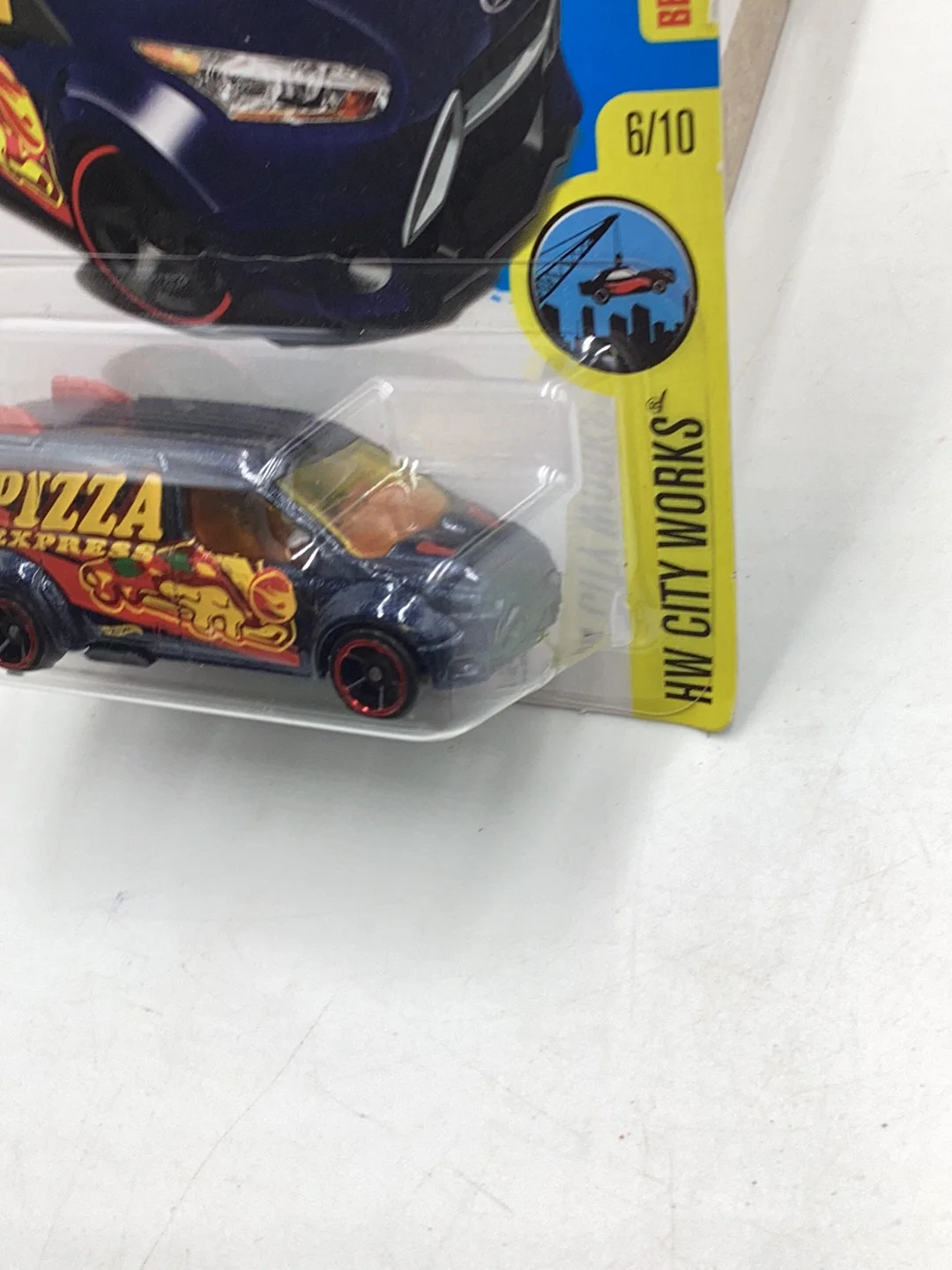 2017 Hot wheels Treasure hunt Hot Wheels Ford Transit Connect 283F - Image 4