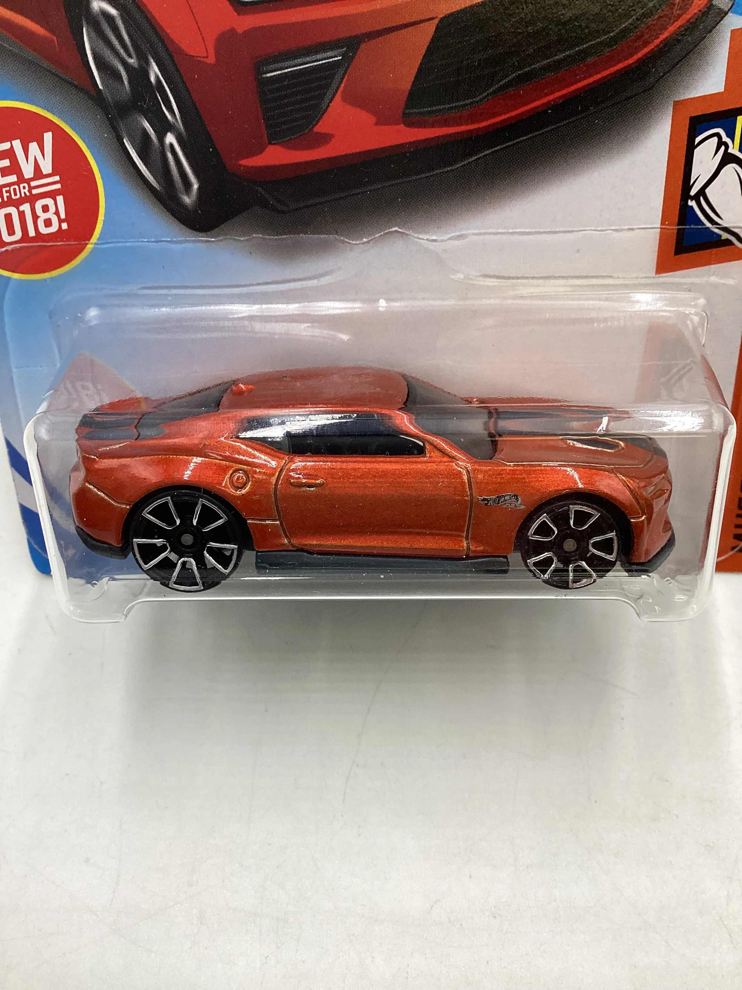 2018 Hot Wheels #50 Orange 18 Camaro SS 5E - Image 3