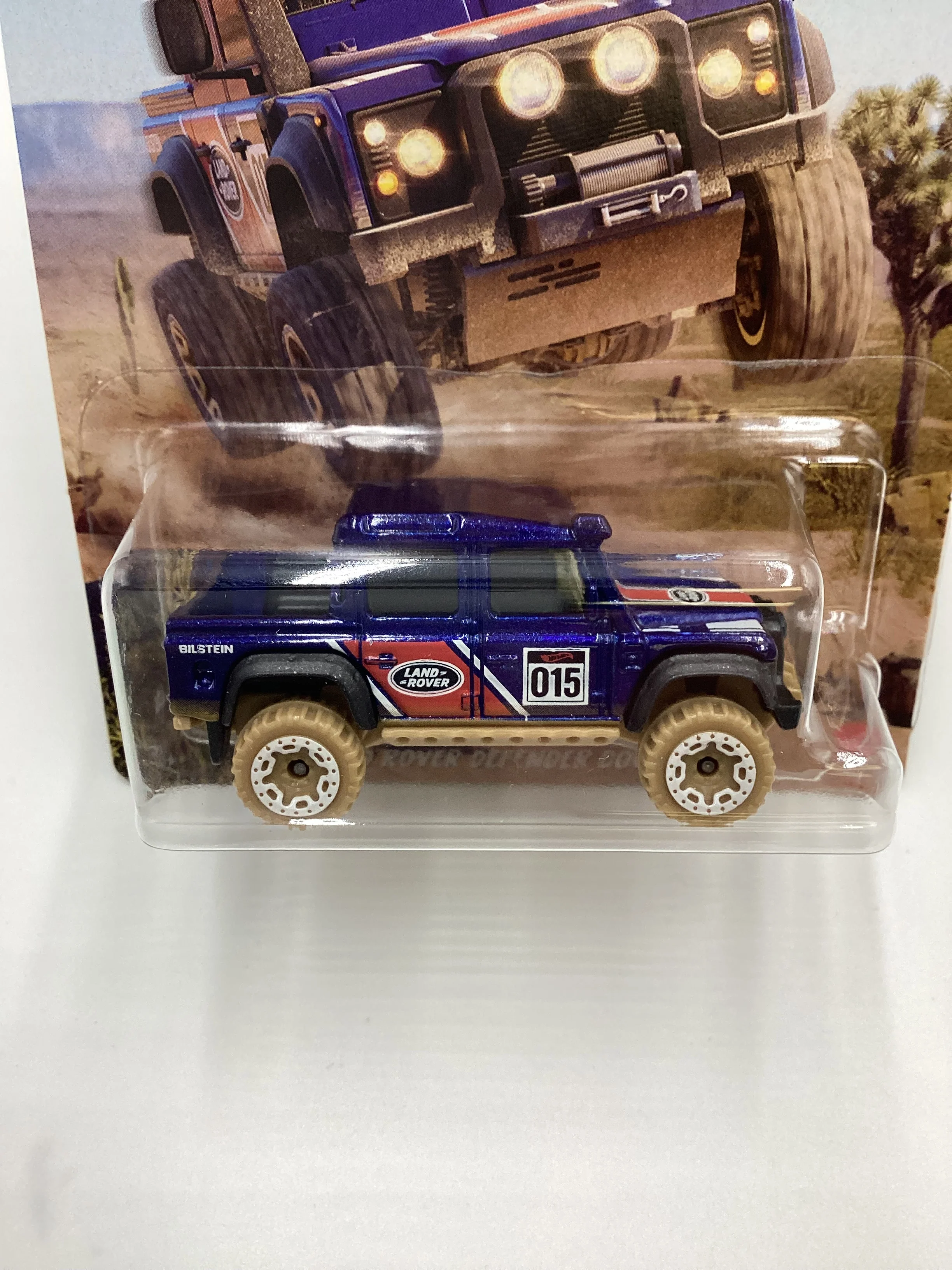 2023 Hot wheels Off Road Mud Runners #4 15 Land Rover Defender Double Cab Blue 160B - Image 3