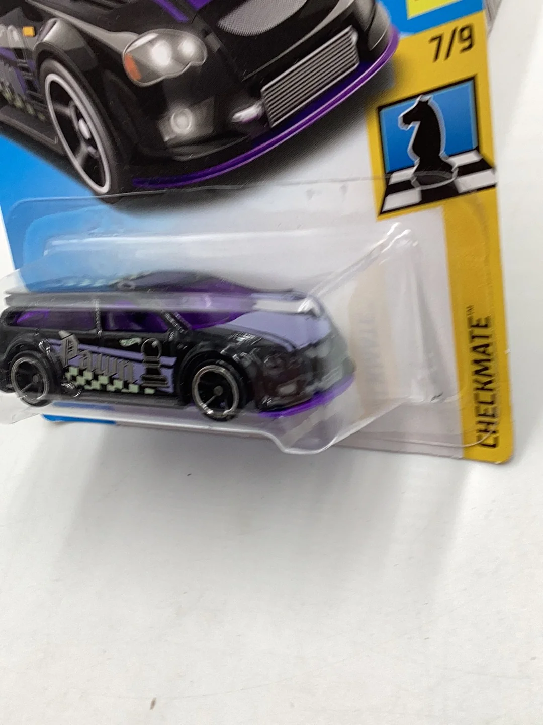 2018 Hot Wheels #234 Audacious black pawn 61A - Image 5