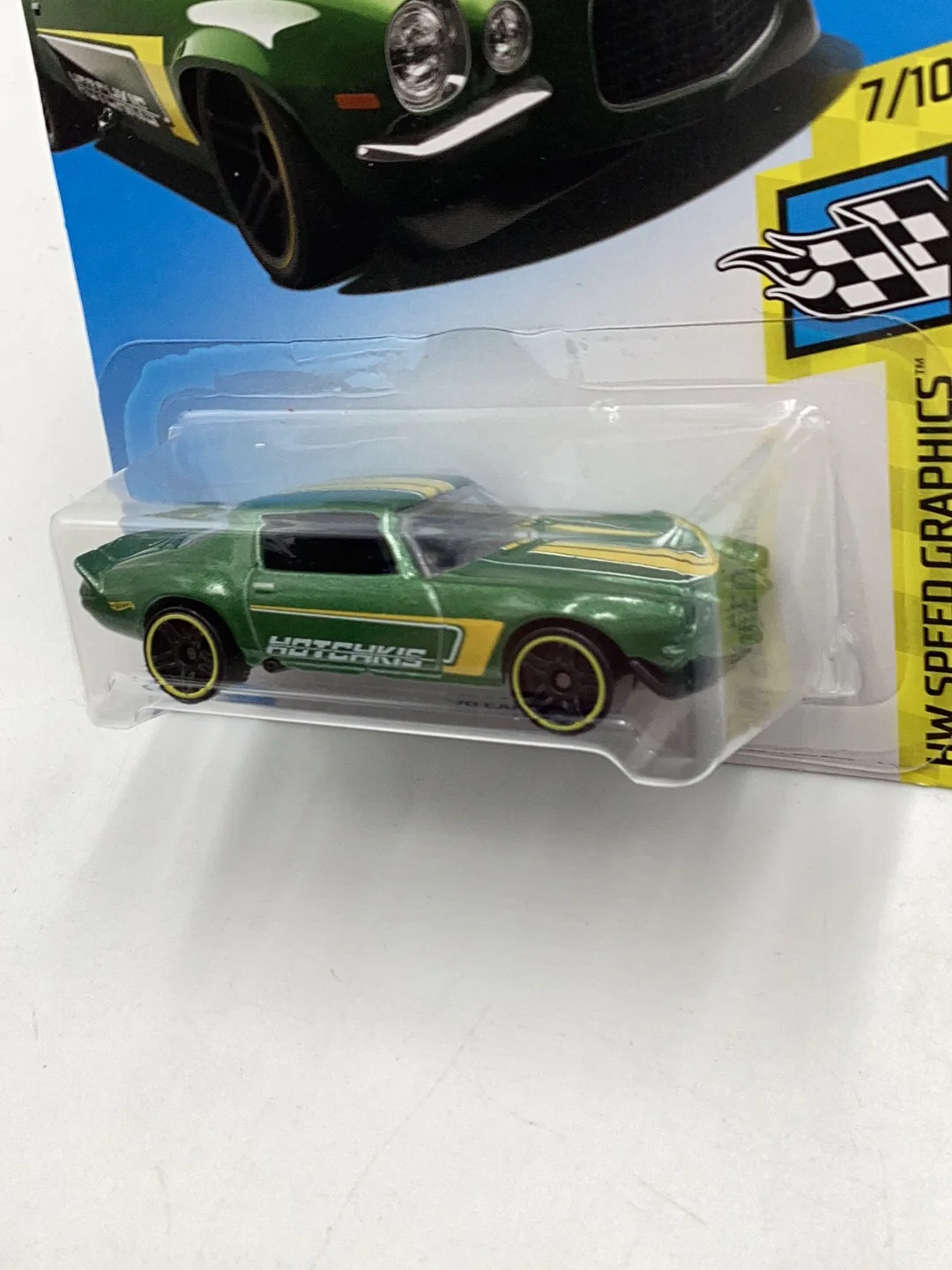 2018 Hot Wheels #28 70 Camaro Green 17F - Image 5