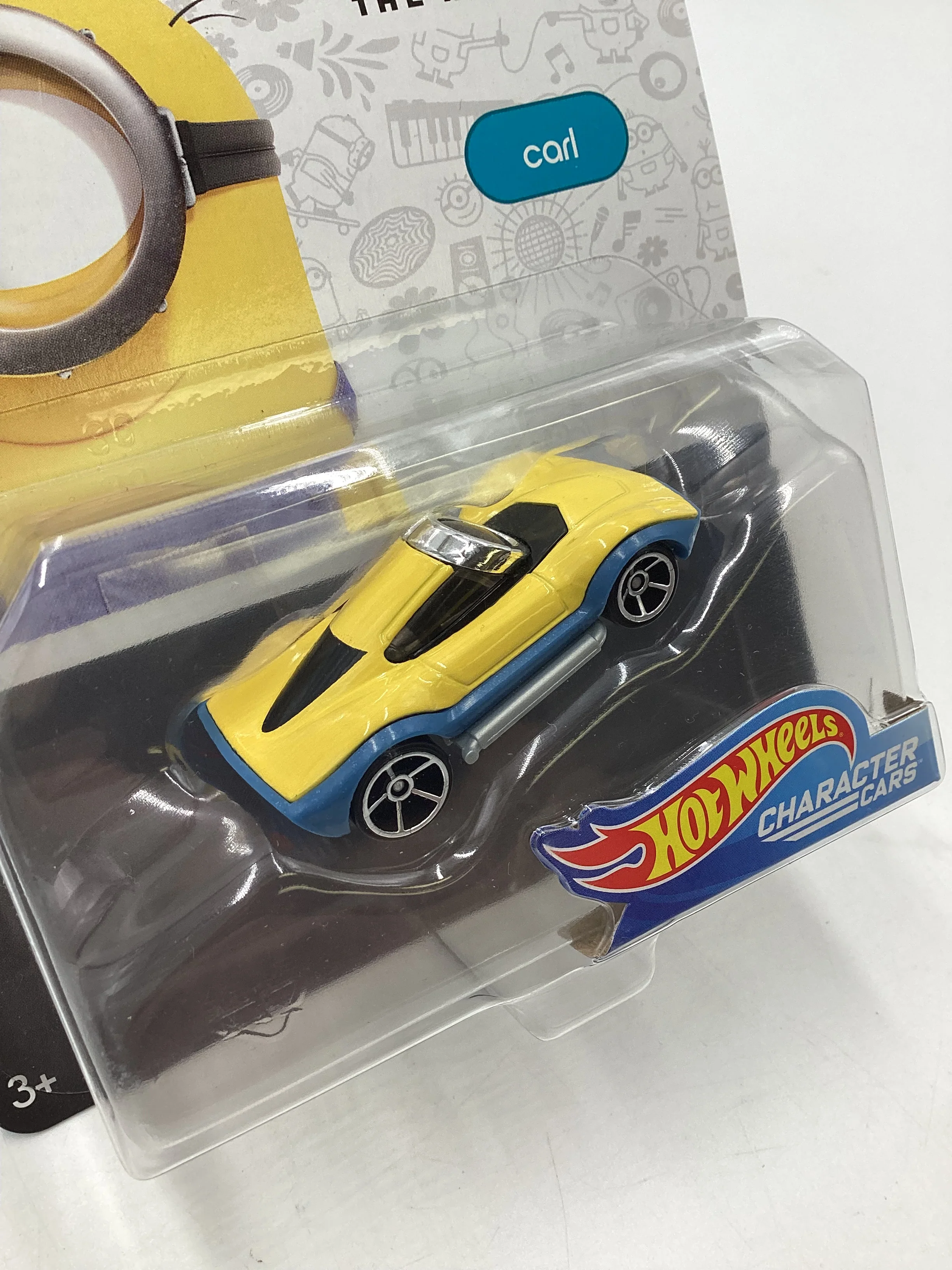 2018 Hot Wheels Character cars Minions Carl 5/6 111A - Image 5