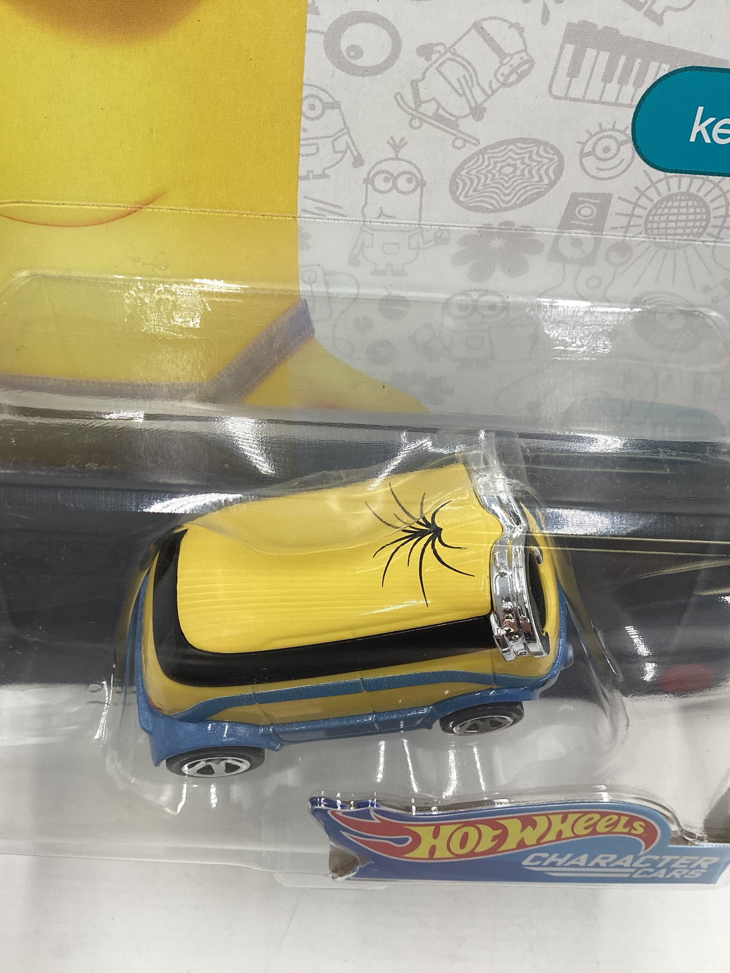 2018 Hot Wheels Character cars Minions Kevin 2/6 111A - Image 6