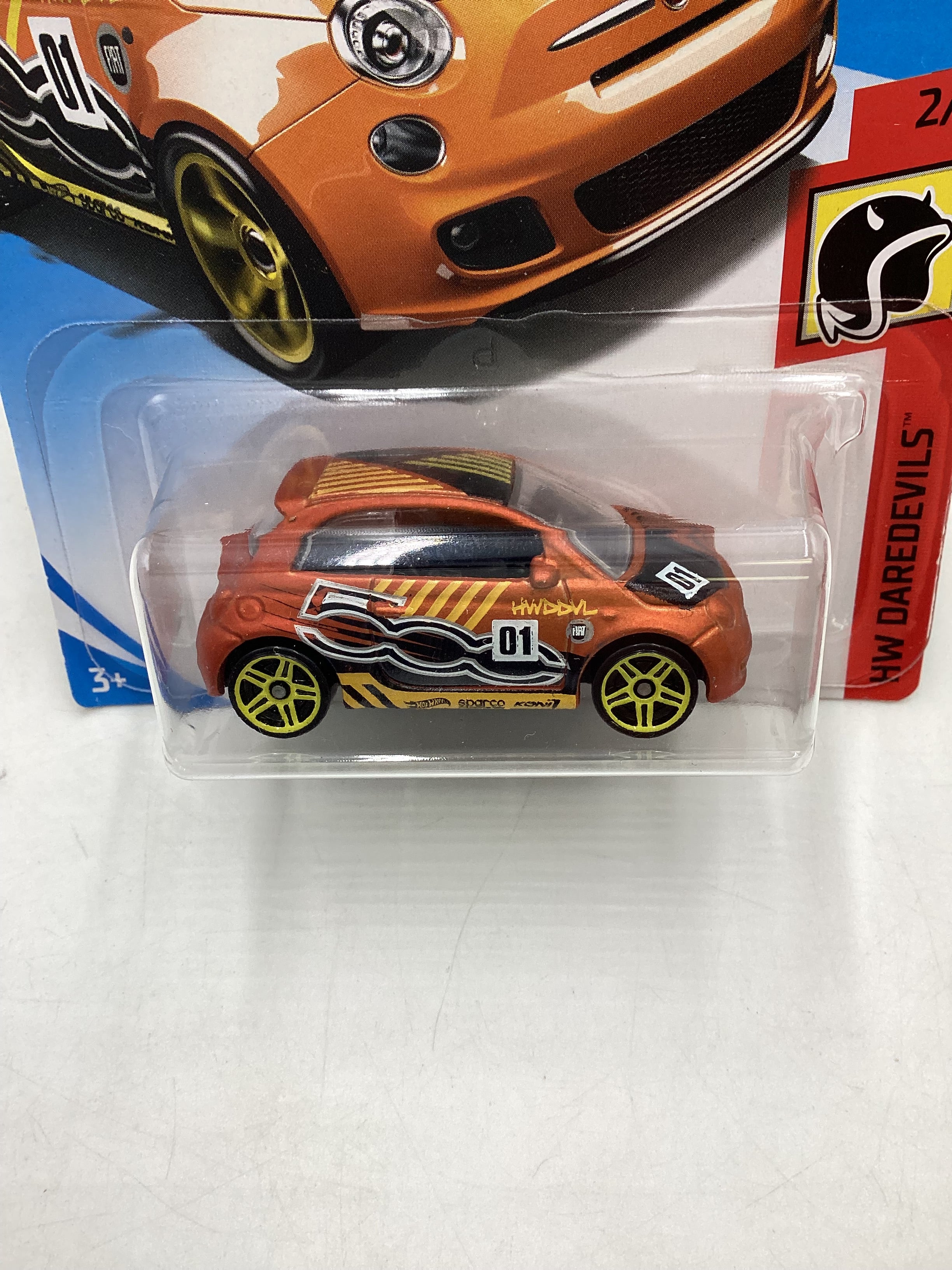 2018 Hot Wheels Fiat 500 Orange chase 240A - Image 3