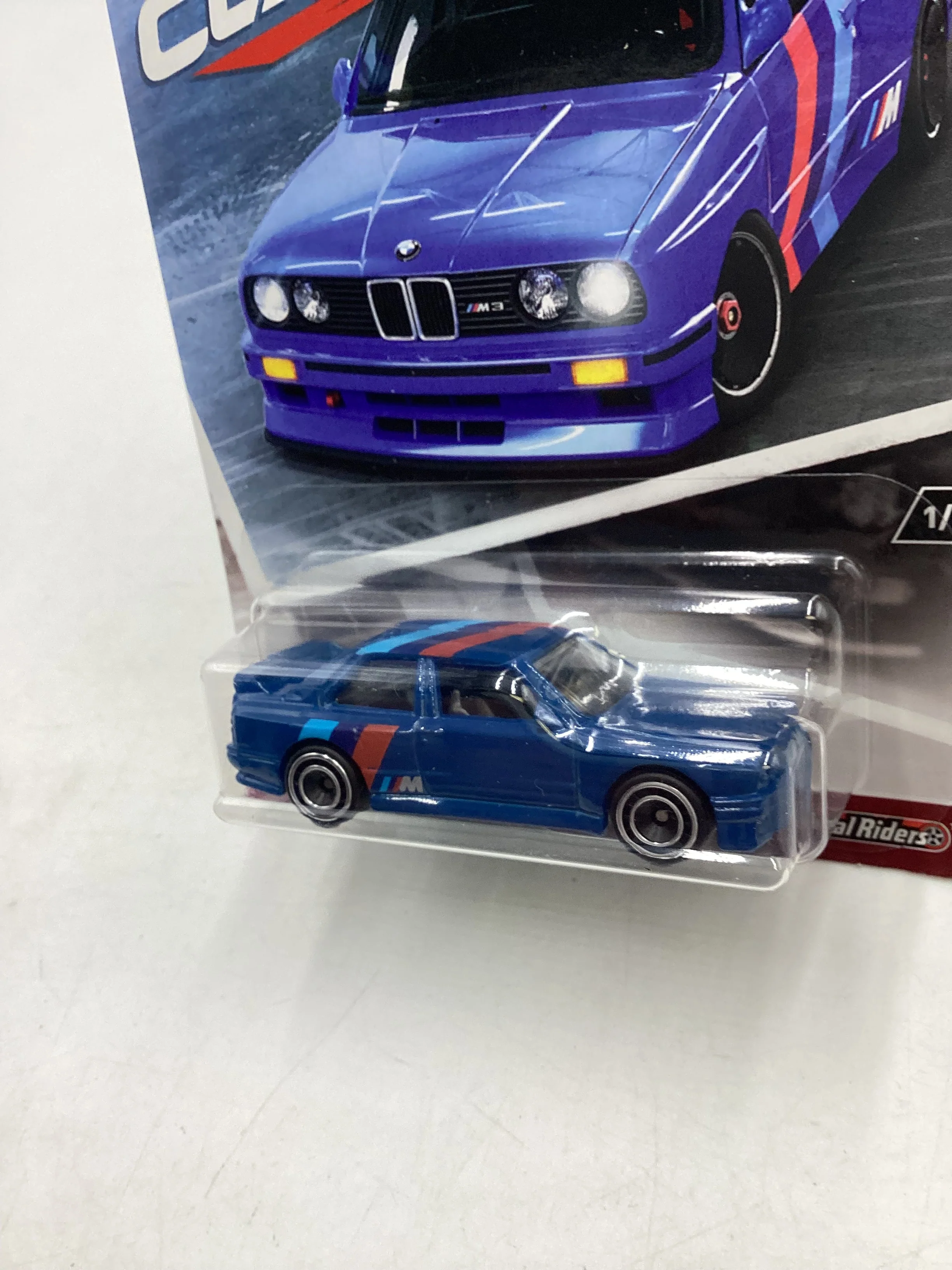 2018 Hot wheels Modern classics #1 92 BMW M3 244K - Image 4
