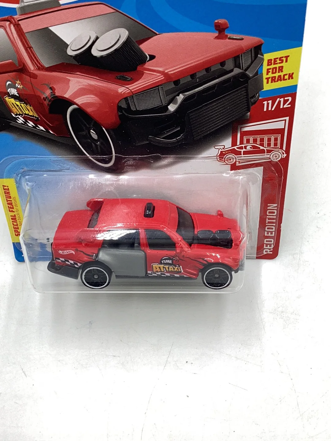 2018 Hot wheels Red edition Time Attaxi 151H - Image 6